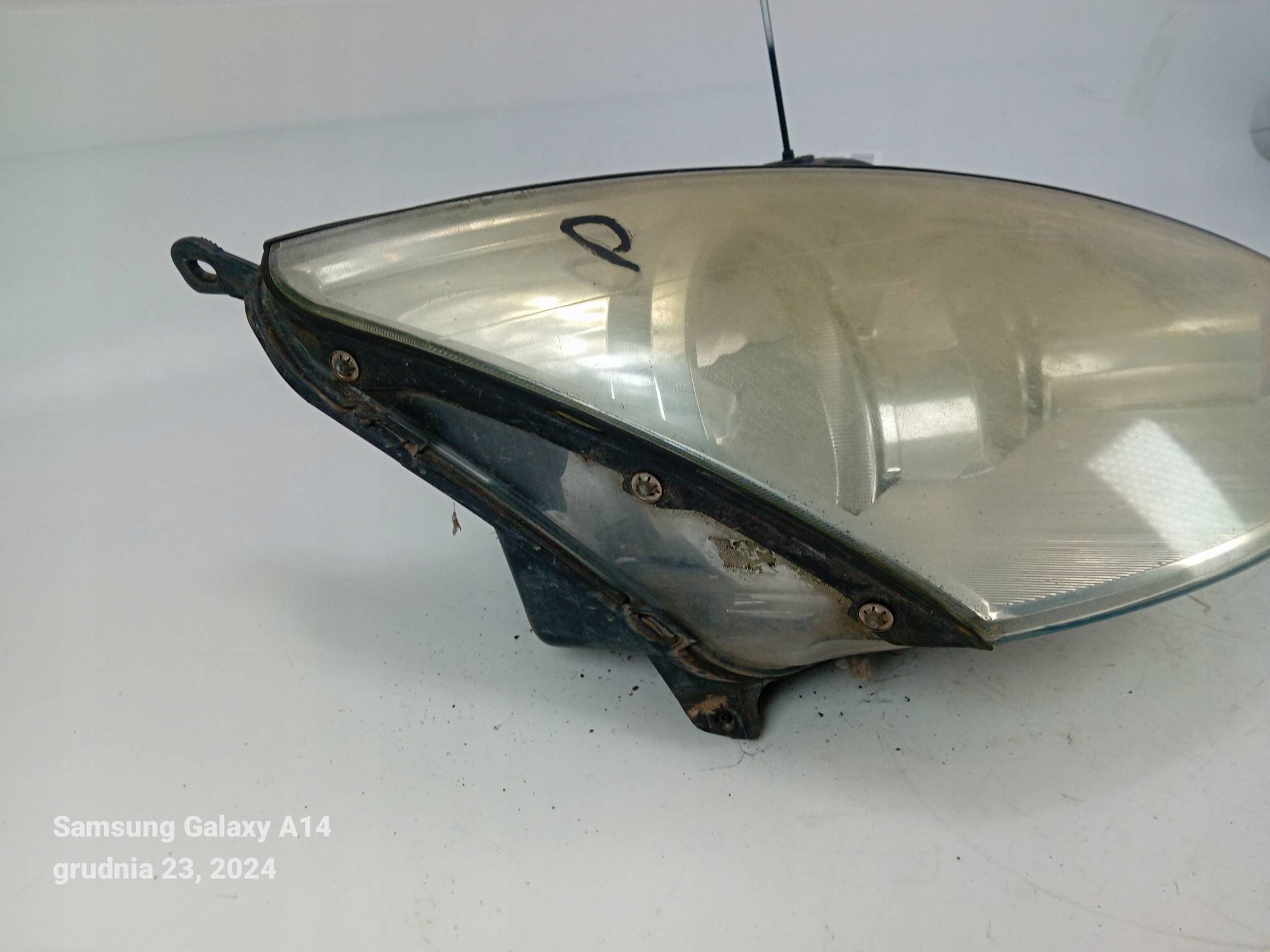 light right front FORD FOCUS and