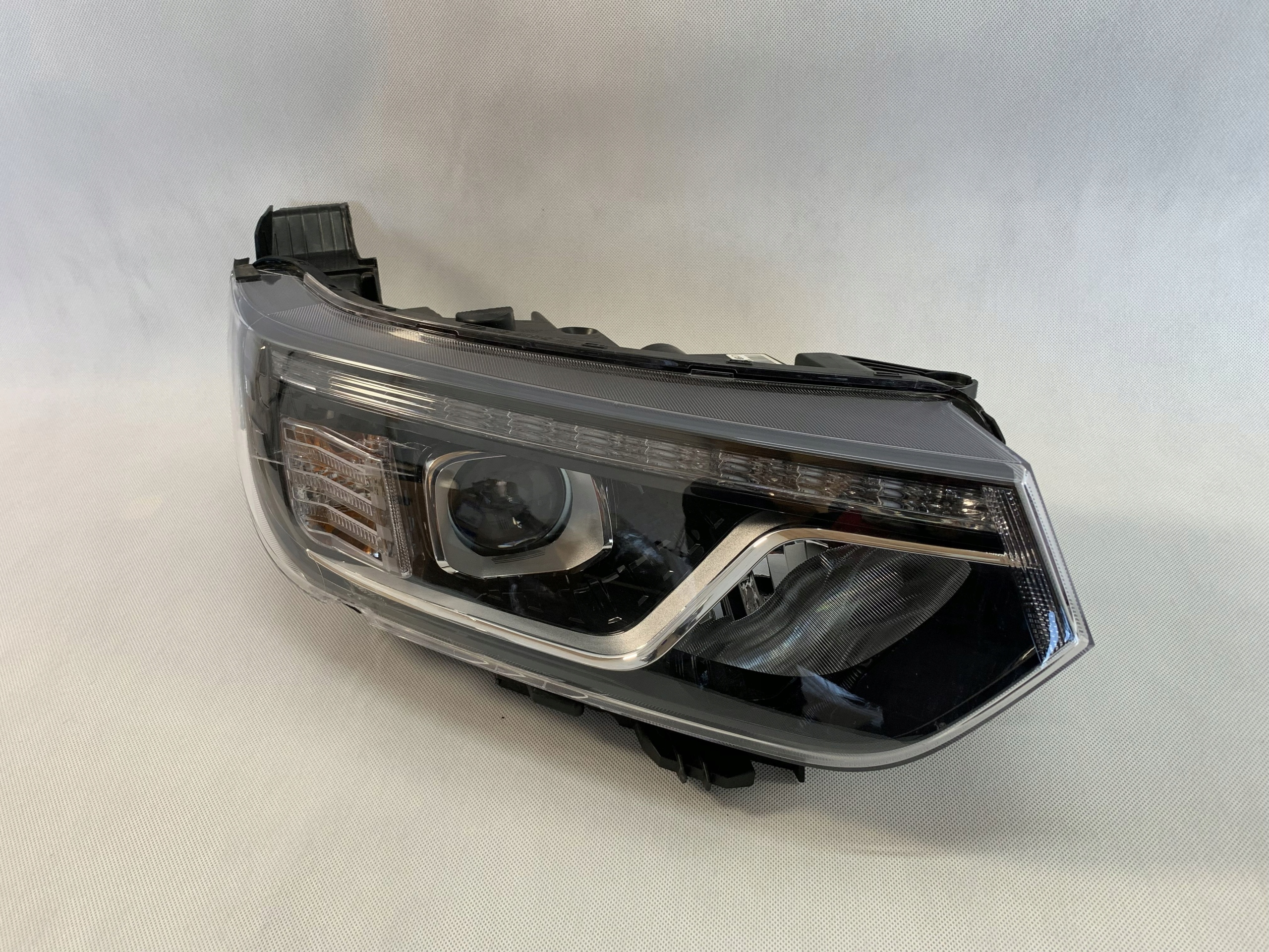 Reflektor light front right SsangYong Tivoli FL 19-23 ZGM92-10132D 10.25