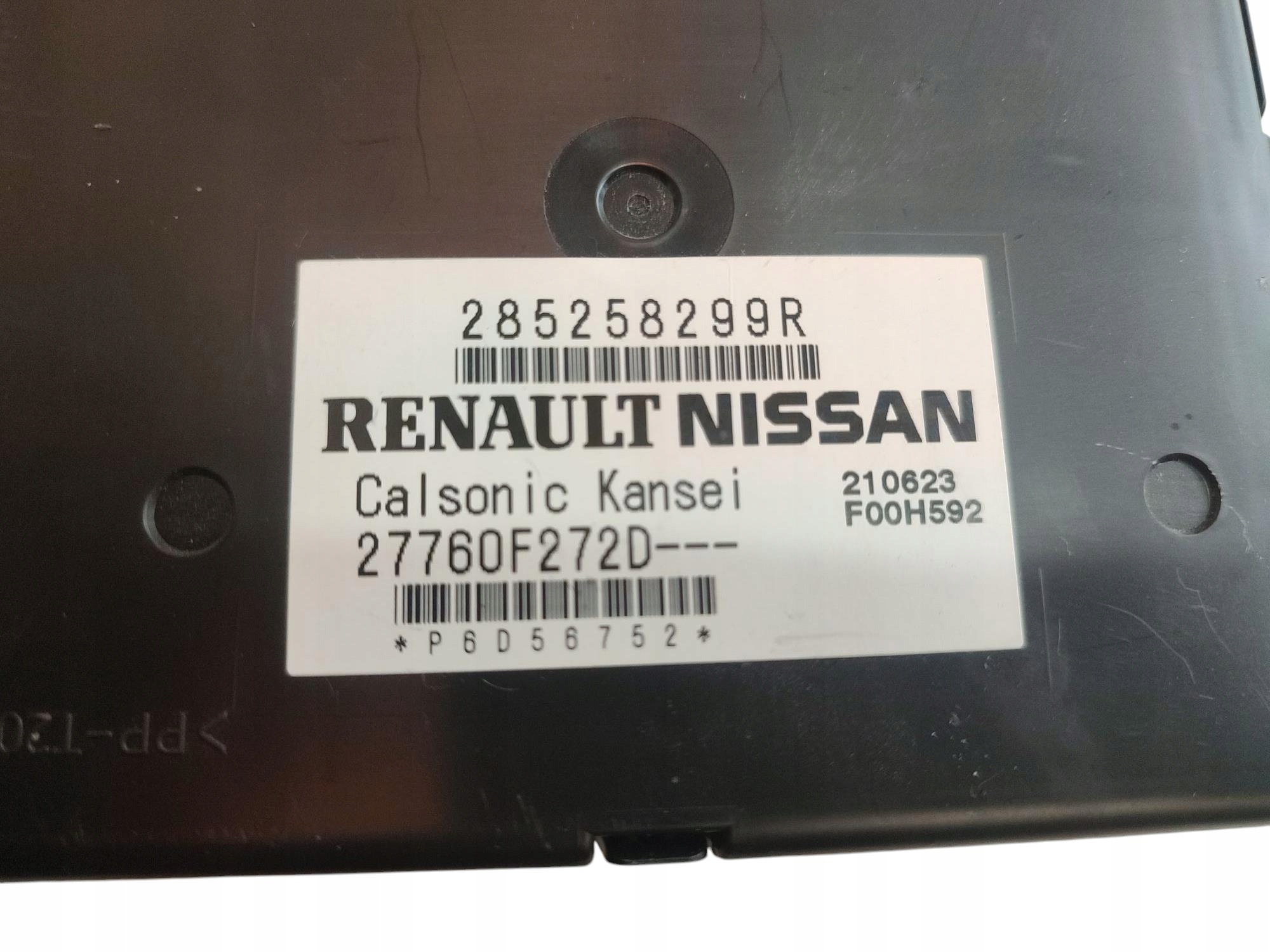 Unité commande confort RENAULT ARKANA CLIO V CAPTUR II 285258299R