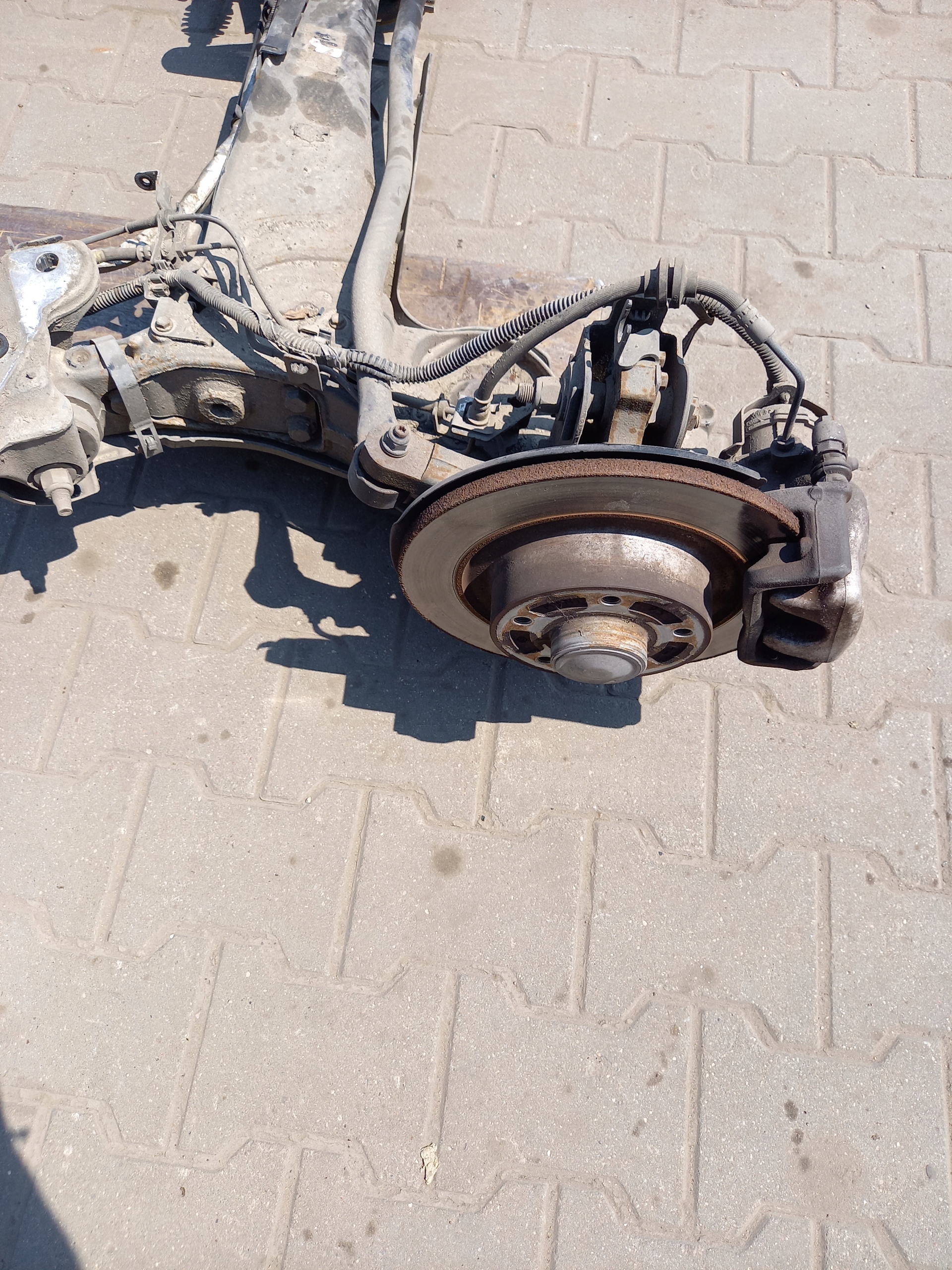 Zawieszenie tył belka 4 Control Renault Talisman Producent części Renault OE