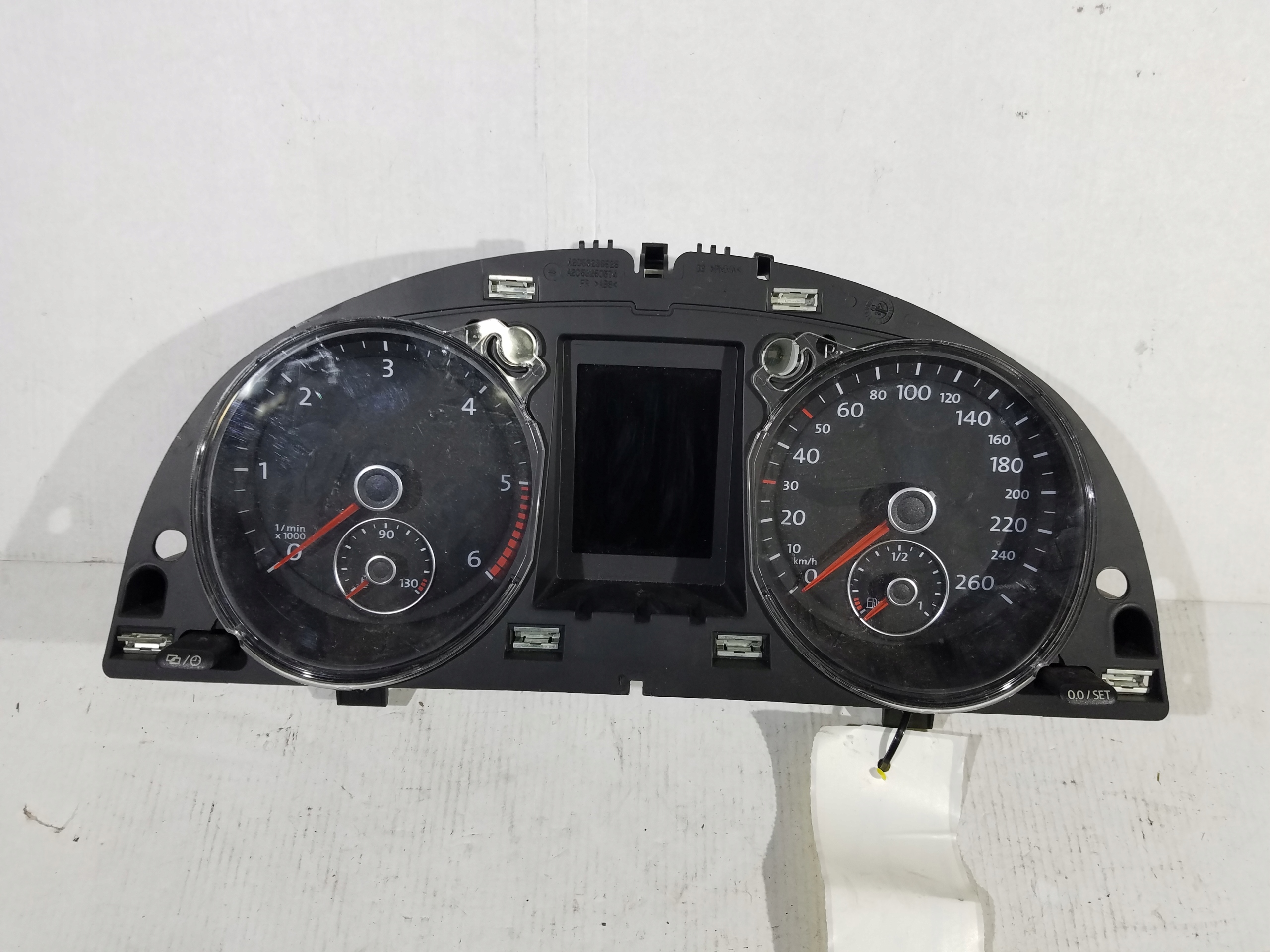 ПАНЕЛЬ ПРИЛАДІВ СПІДОМЕТР VW PASSAT B7 2.0 TDIaa920880h