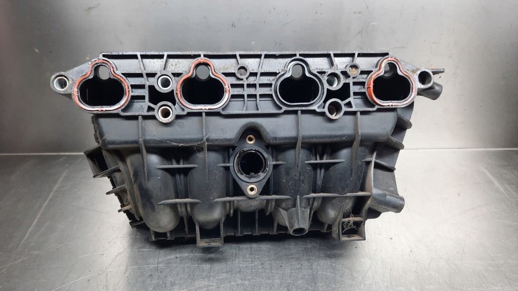 коллектор Впускный 09129714 opel CORSA C 1.2b