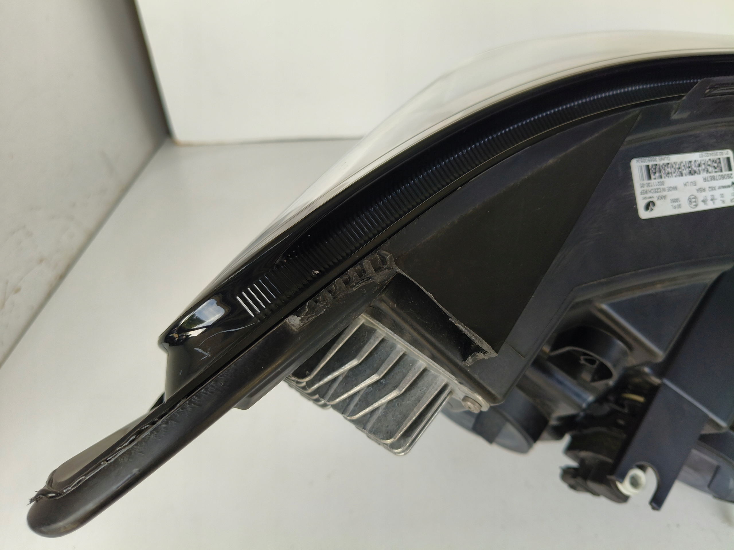 light left REFLEKTOR RENAULT MASTER III 19- LIFT IV LED