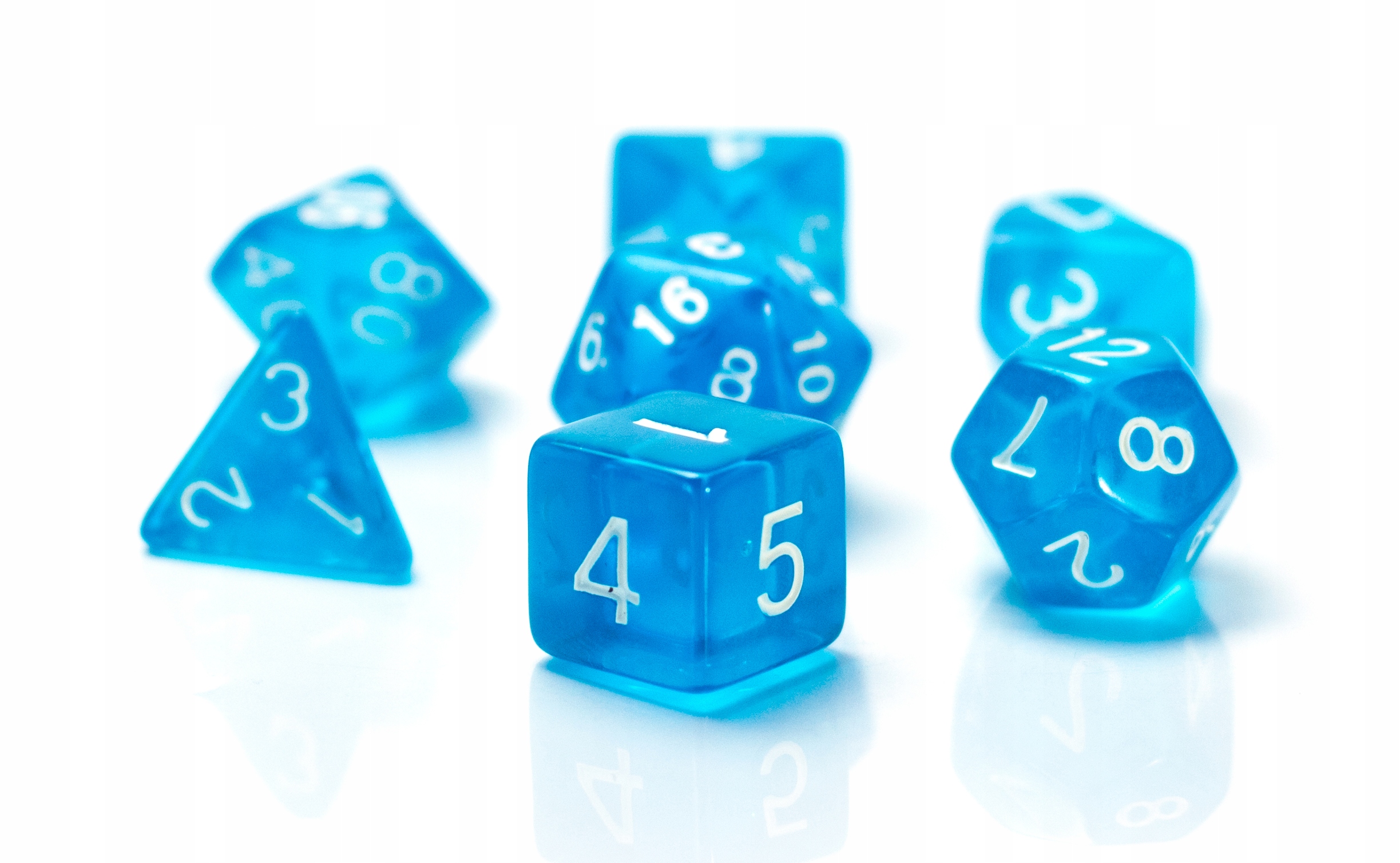 

Błękit Nieba Zestaw 7 Przezroczystych Kości Rpg