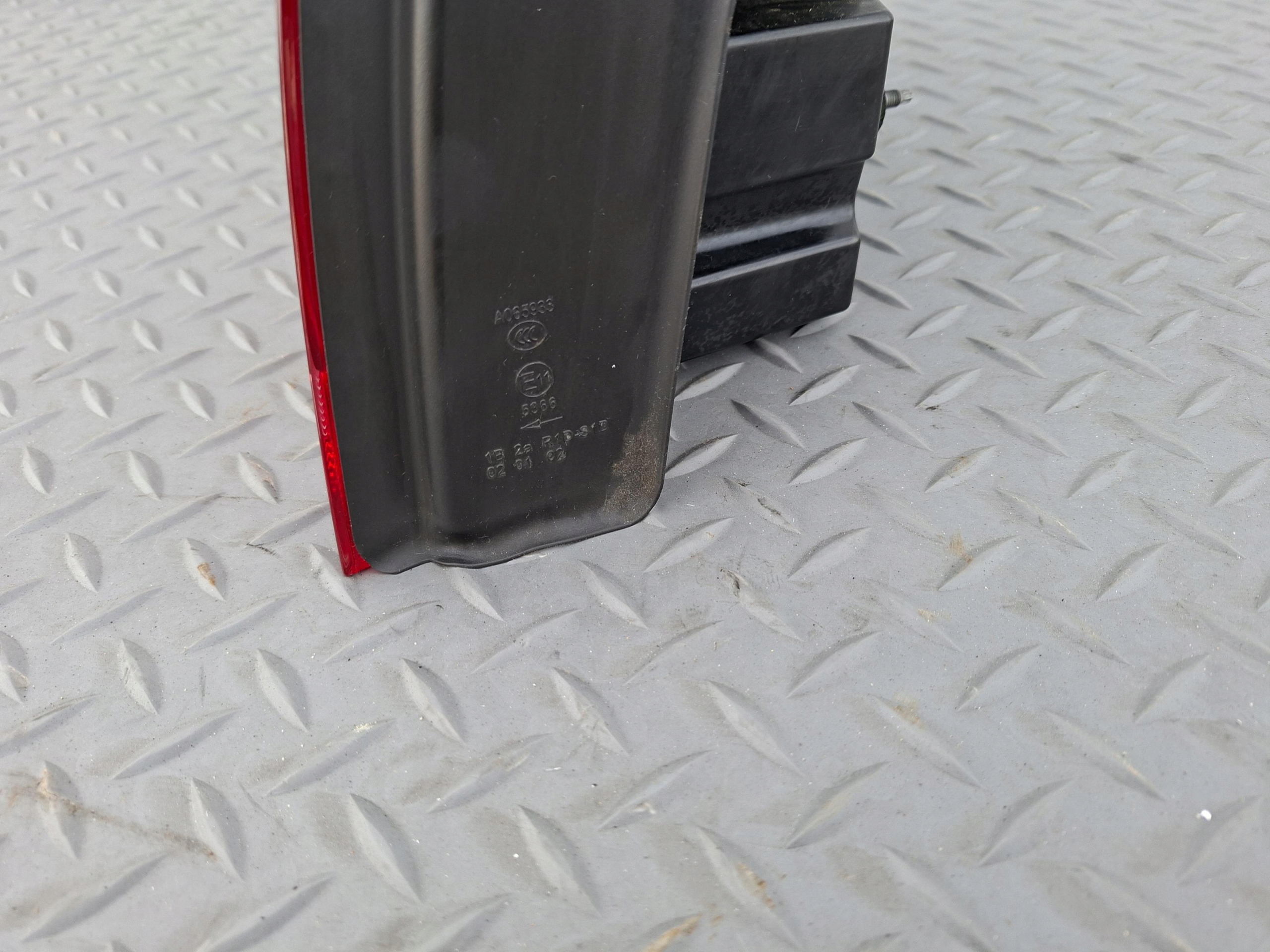 light rear part left rear left 3D0945095L VW PHAETON LIFT