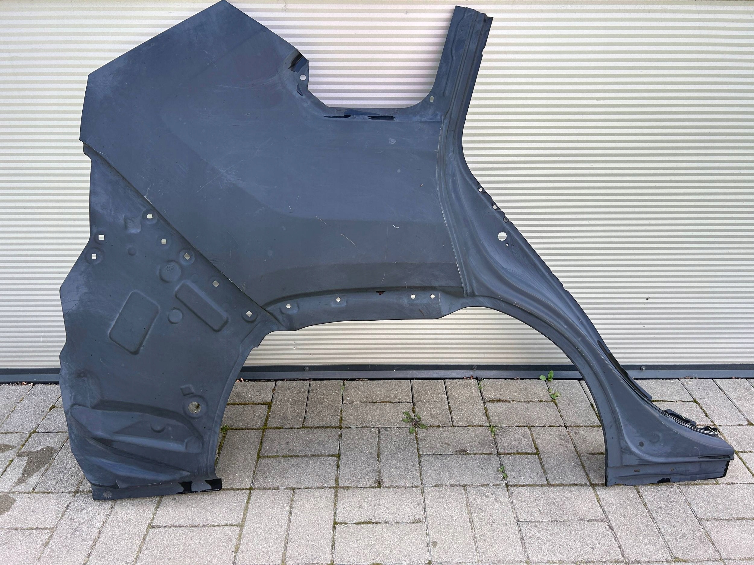 Toyota RAV 4 18- fender rear part right rear right