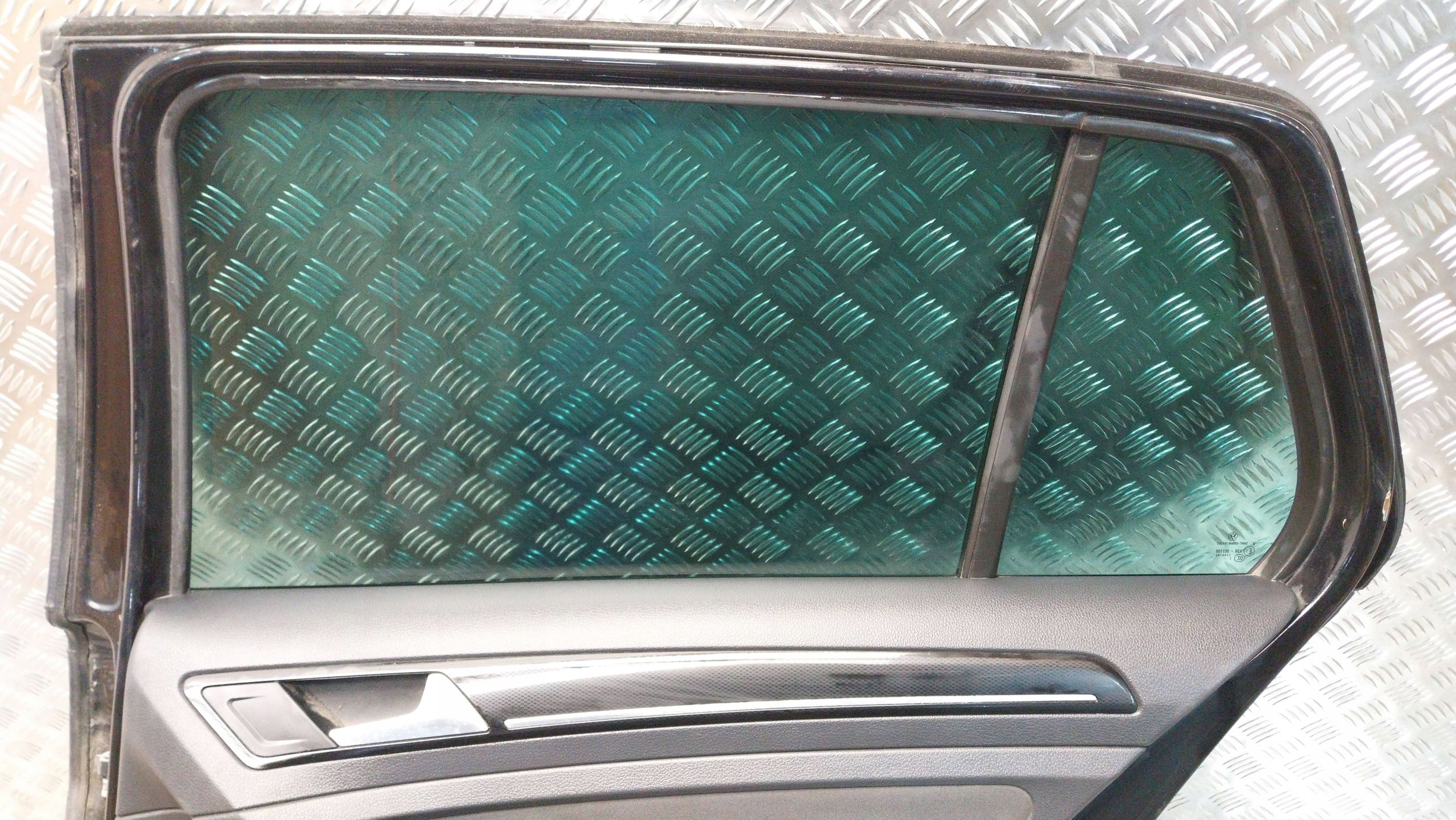 dveře záď pravé VW GOLF VII HATCHBACK 12