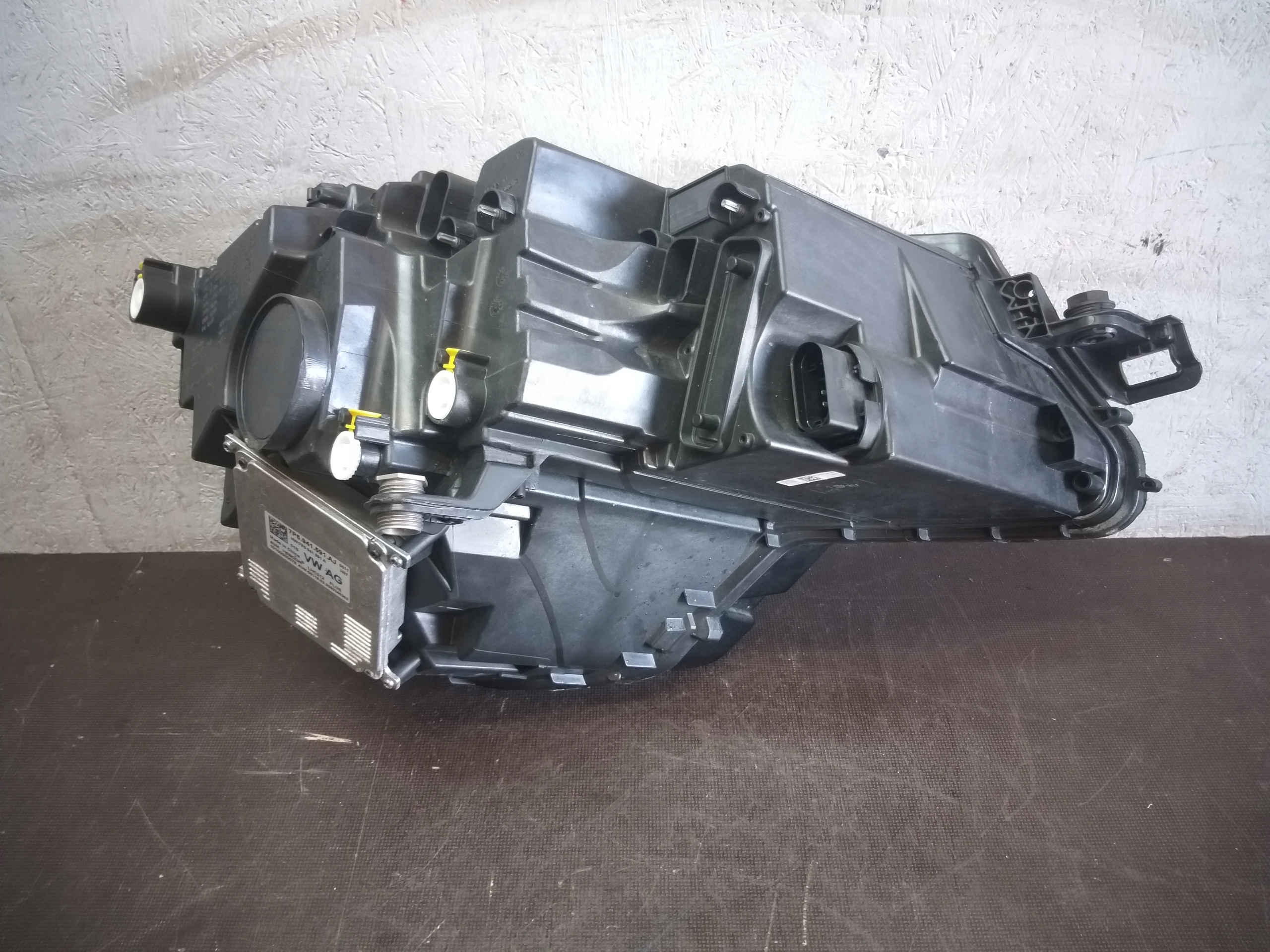 LIGHT FRONT LEFT SKODA KAROQ FULL LED 57B941015D