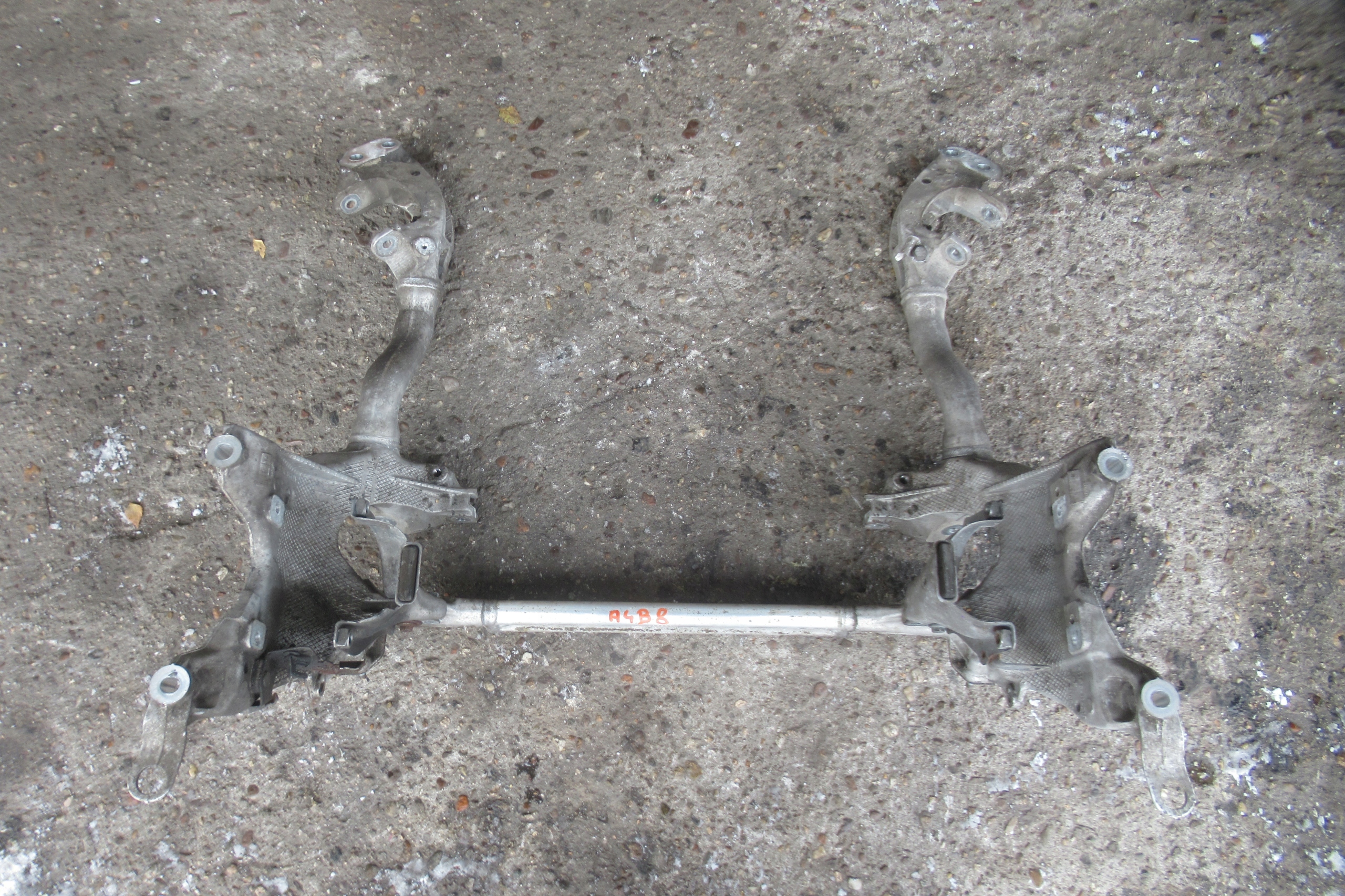 AUDI A4 B8 FL 2.0 TFSI 14R axle beam subframe axle beam front 8K0399315G
