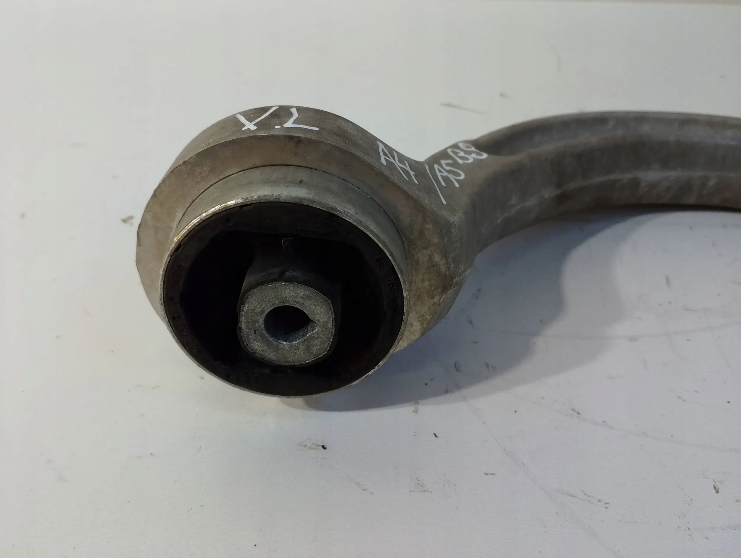 Audi A4 A5 B9 arm front left 8W0407695B (Q227)