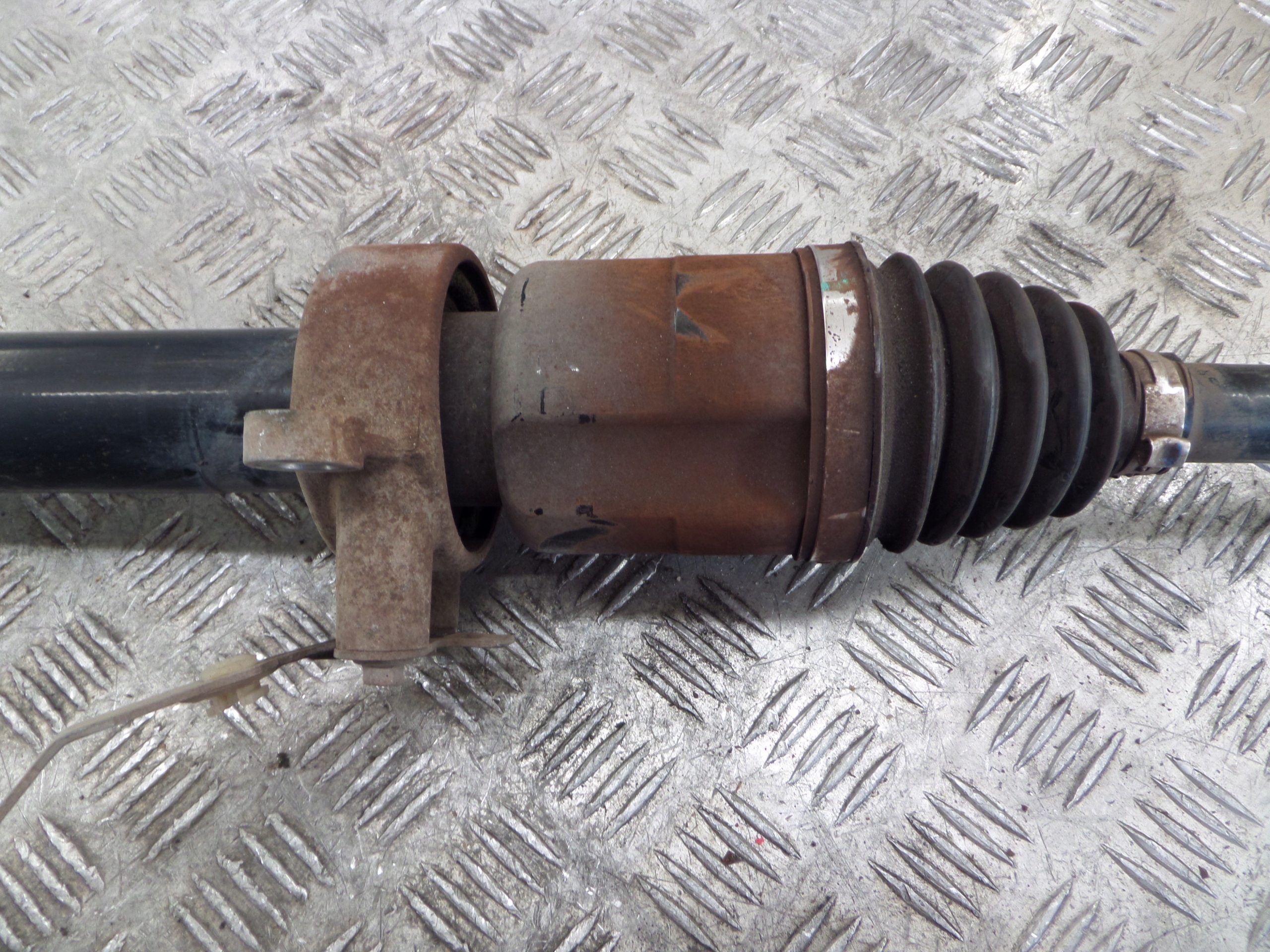 Mini Cooper D F56 B37 semi-axis right front 7639426