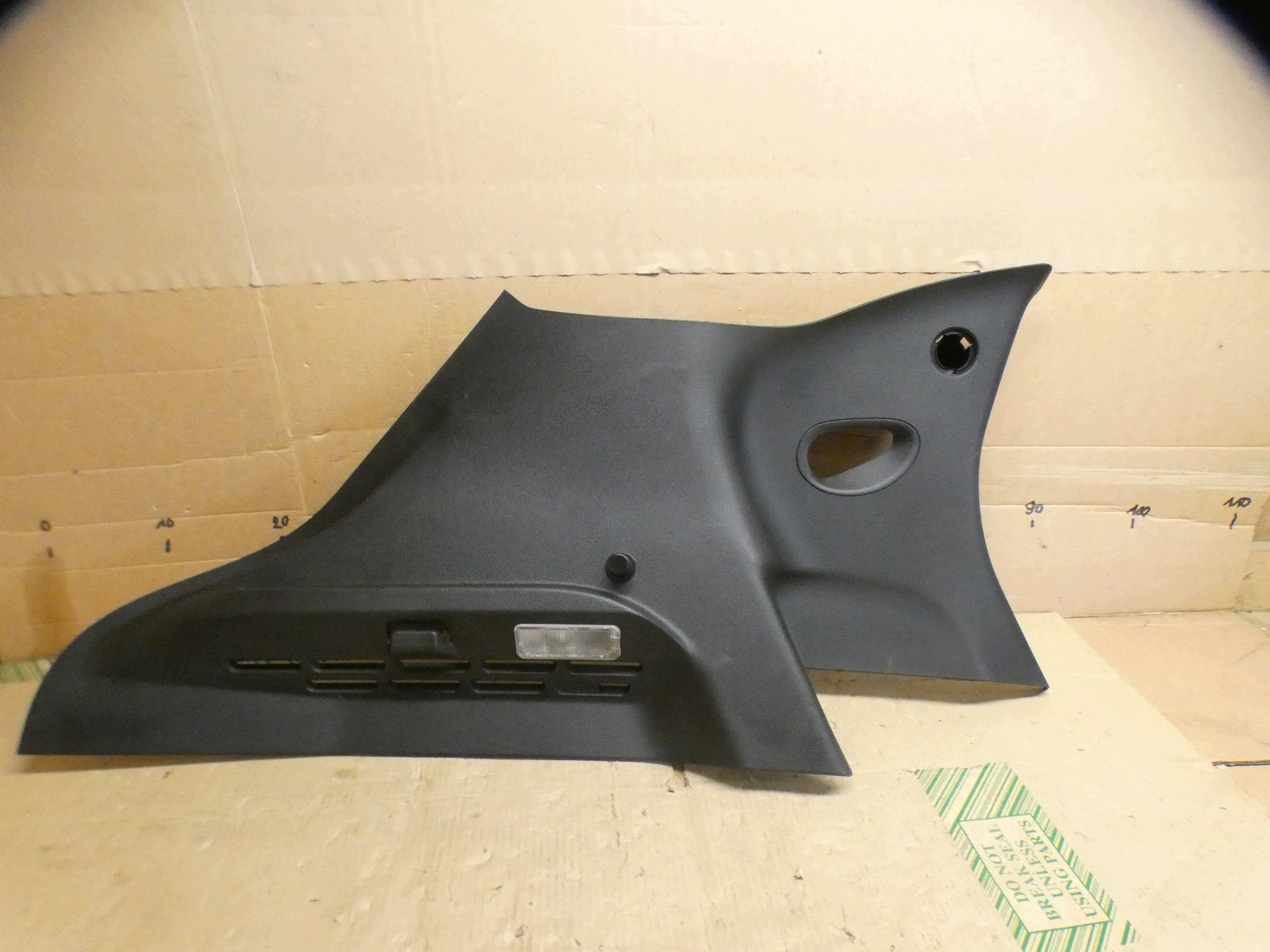 plastic cover SLUPKA left right rear part JEEP AVENGER 24R