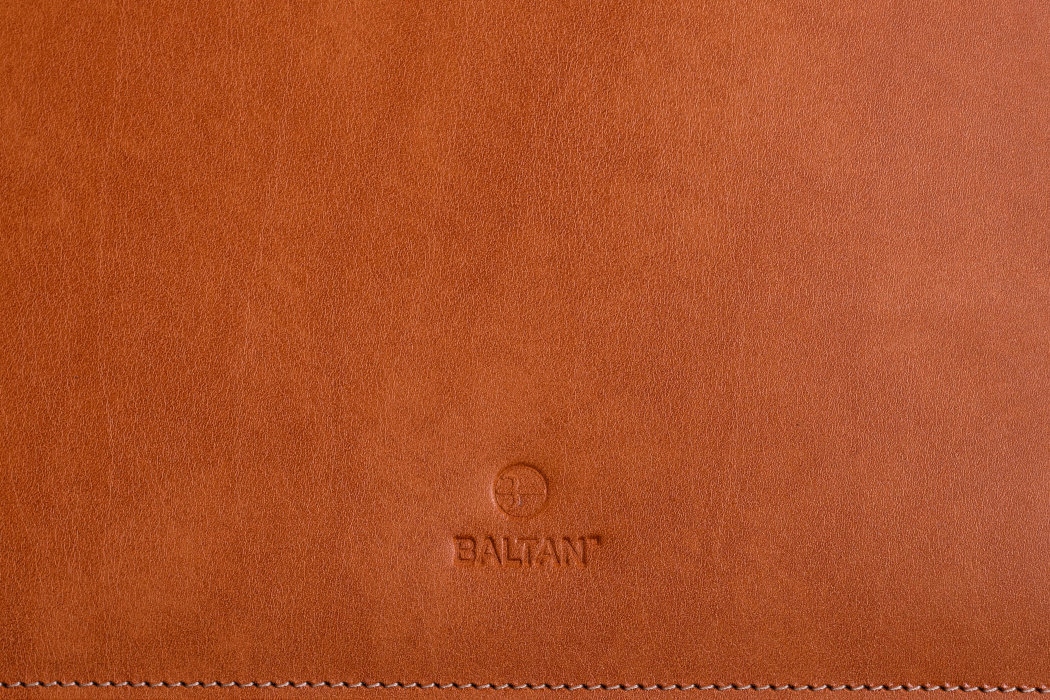 BALTAN Etui skórzane Premium do MacBooka Pro 16" brązowe — 14