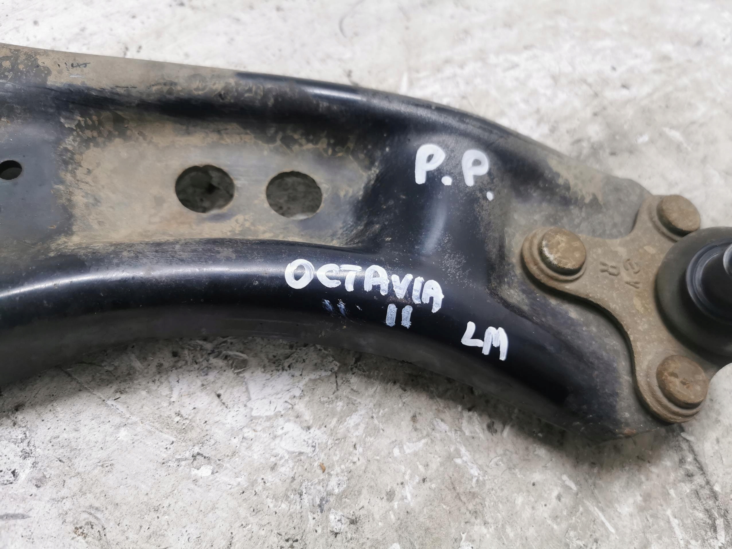 arm right front SKODA OCTAVIA II LIFT 1.4 TSI