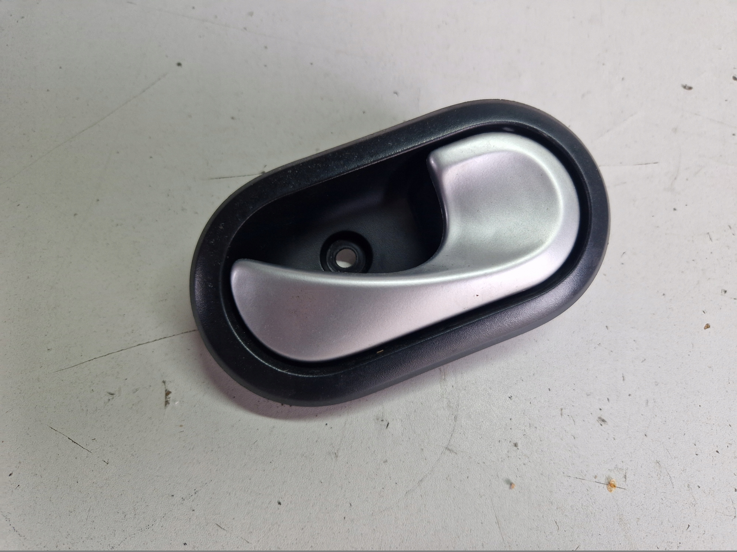 DACIA SANDERO and handle inner door right front 0509701