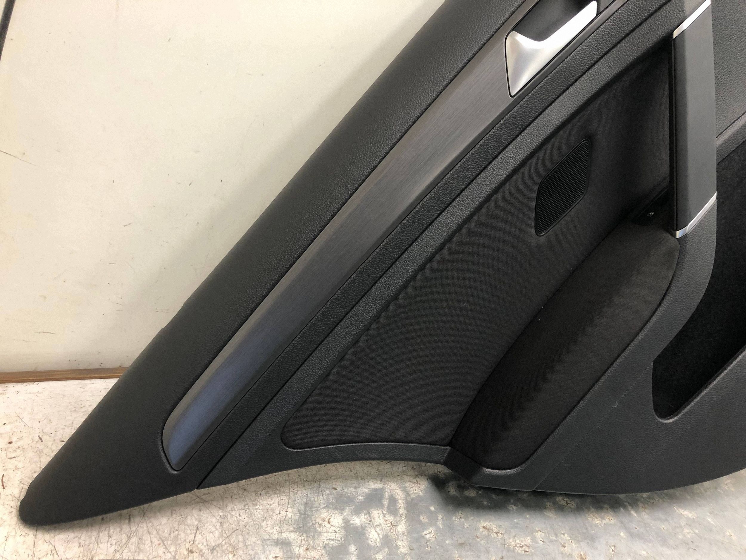 side door left rear part VW GOLF VII LIFT HB