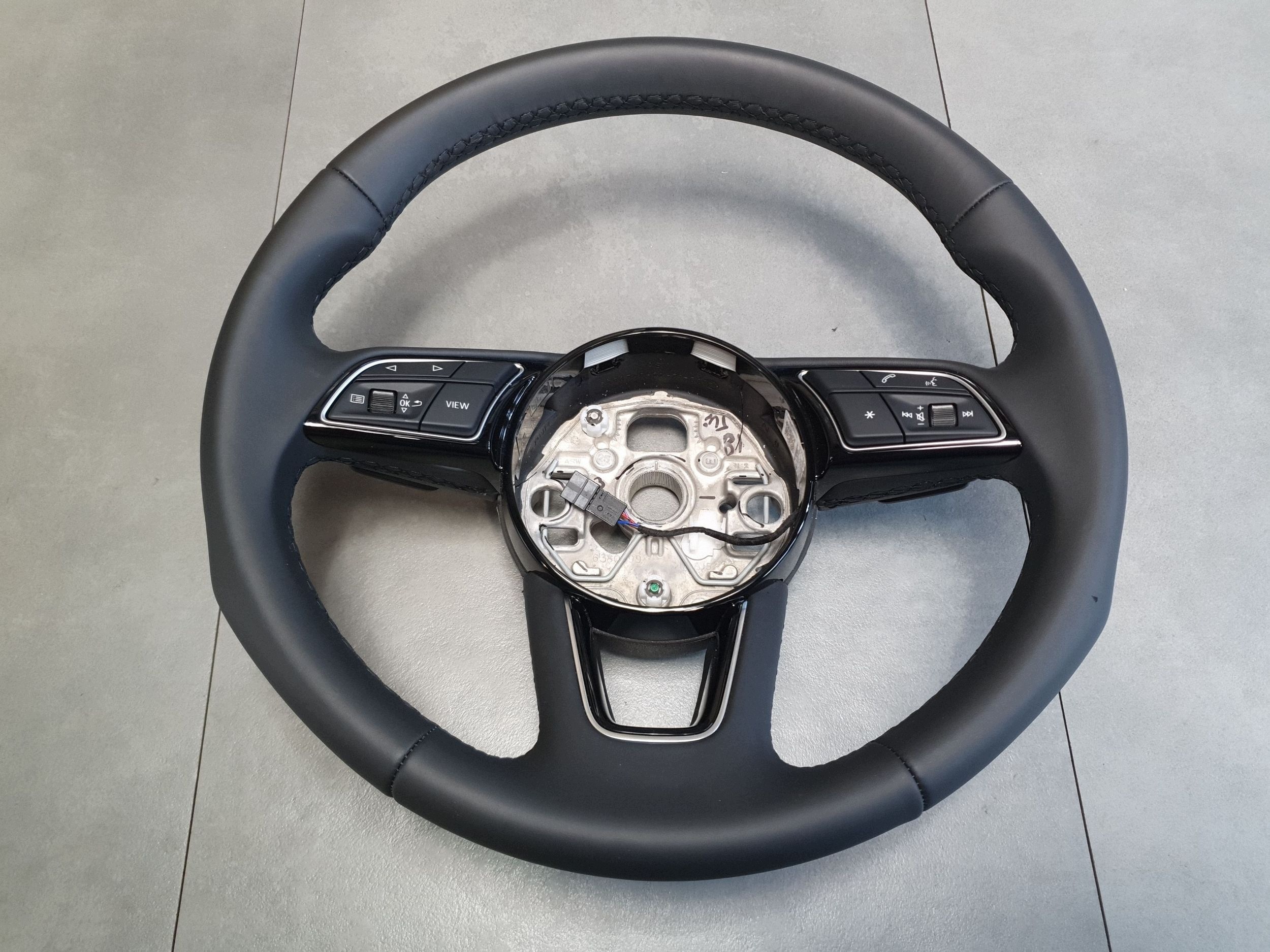 Audi A3 8Y lenkrad Leder multi 82A419091AA