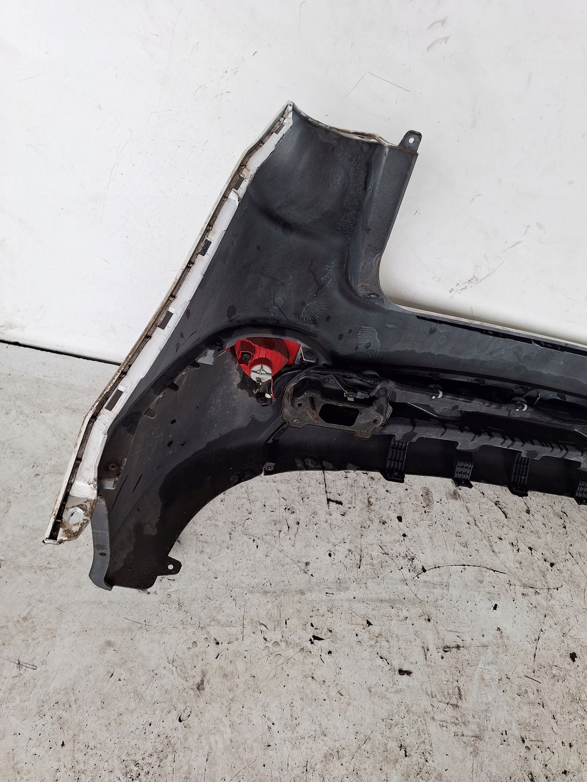 HYUNDAI IX35 09-15 bumper rear part + sider + PDC