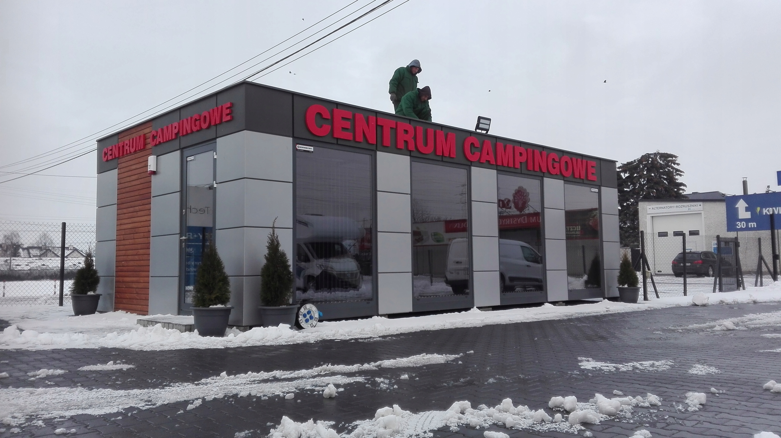 SZYM-BUD Pawilony kiosk kontenery handlowe biurowe