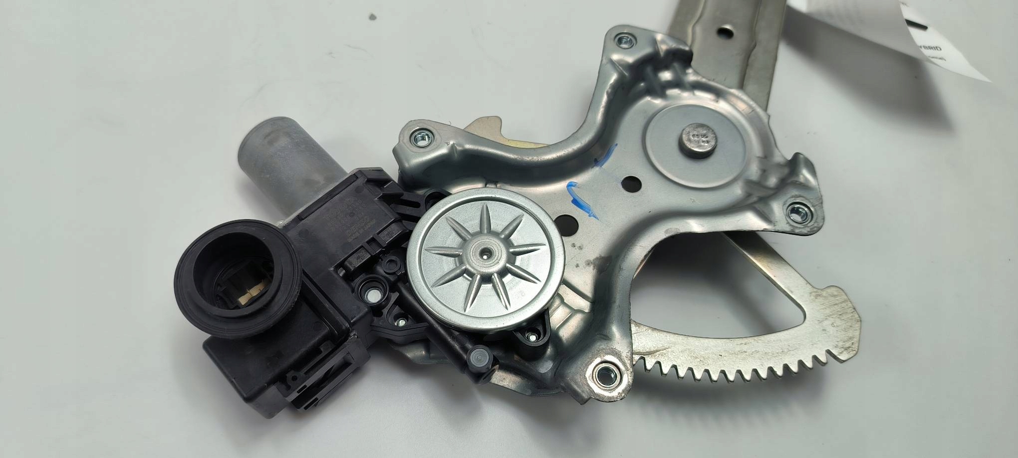 window regulator right rear part 85710-33360 LEXUS ES300H VII
