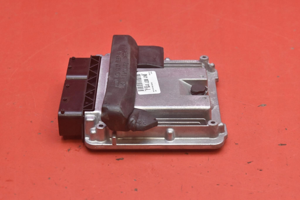 control unit computer of the engine 8K1907115J AUDI A4 B8 1.8 TFSI 160KM 07-11