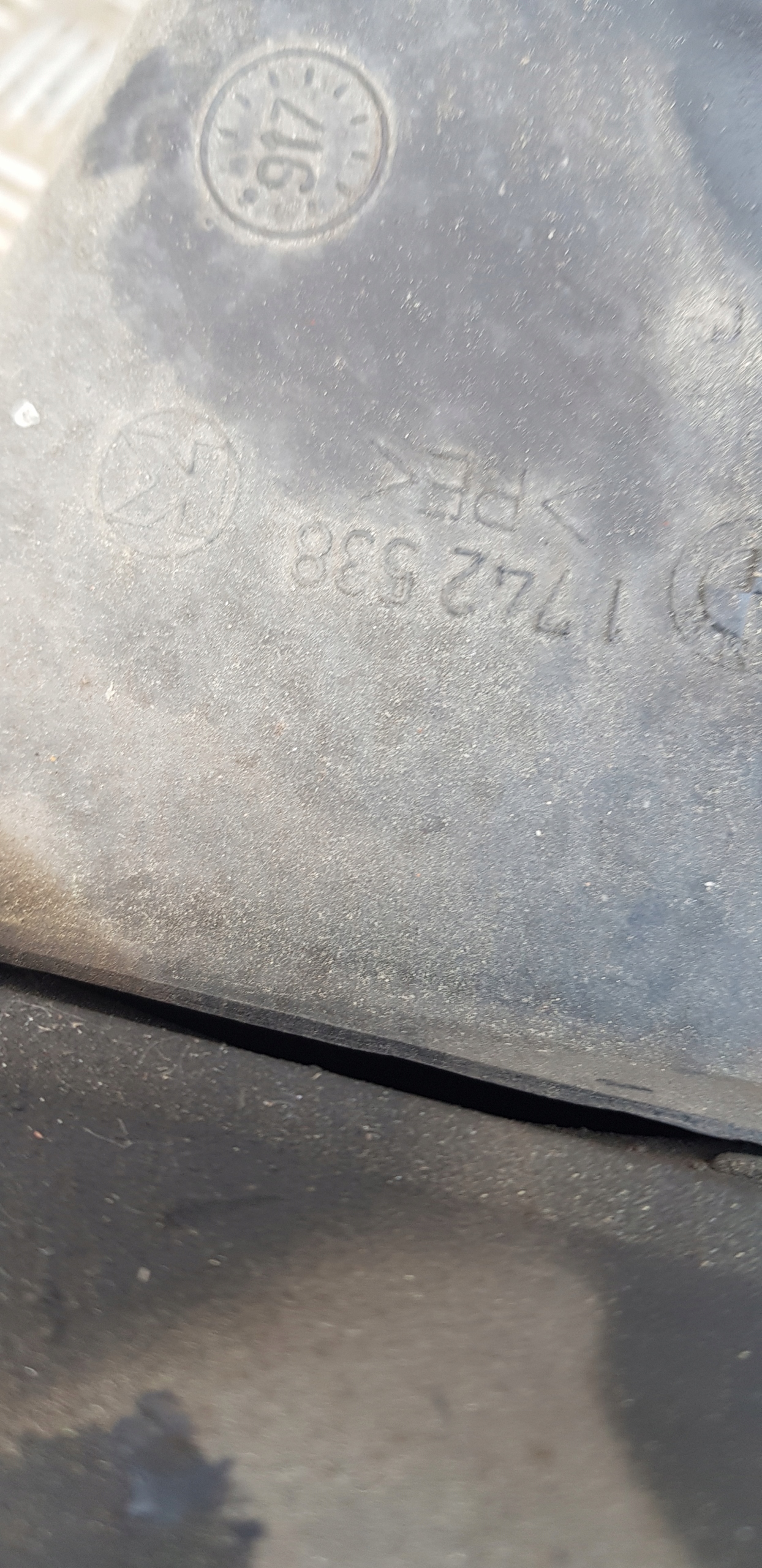 BMW E39 REZONATOR luft 1742538 2.0 2.5
