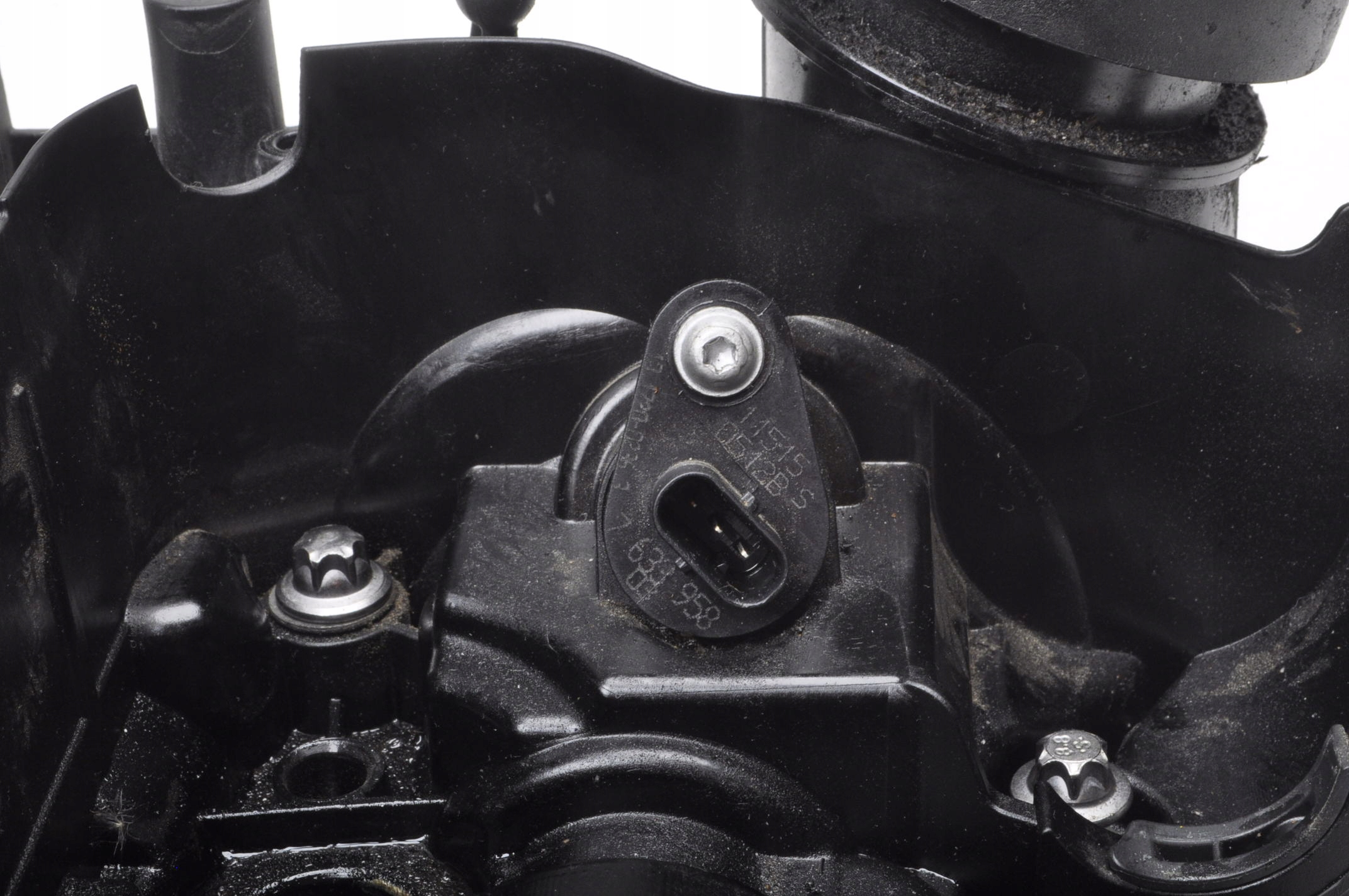 MINI F55 BMW F39 F45 2.0 D POKRYWA ZAWORÓW 8581797 Numer katalogowy części 8581797