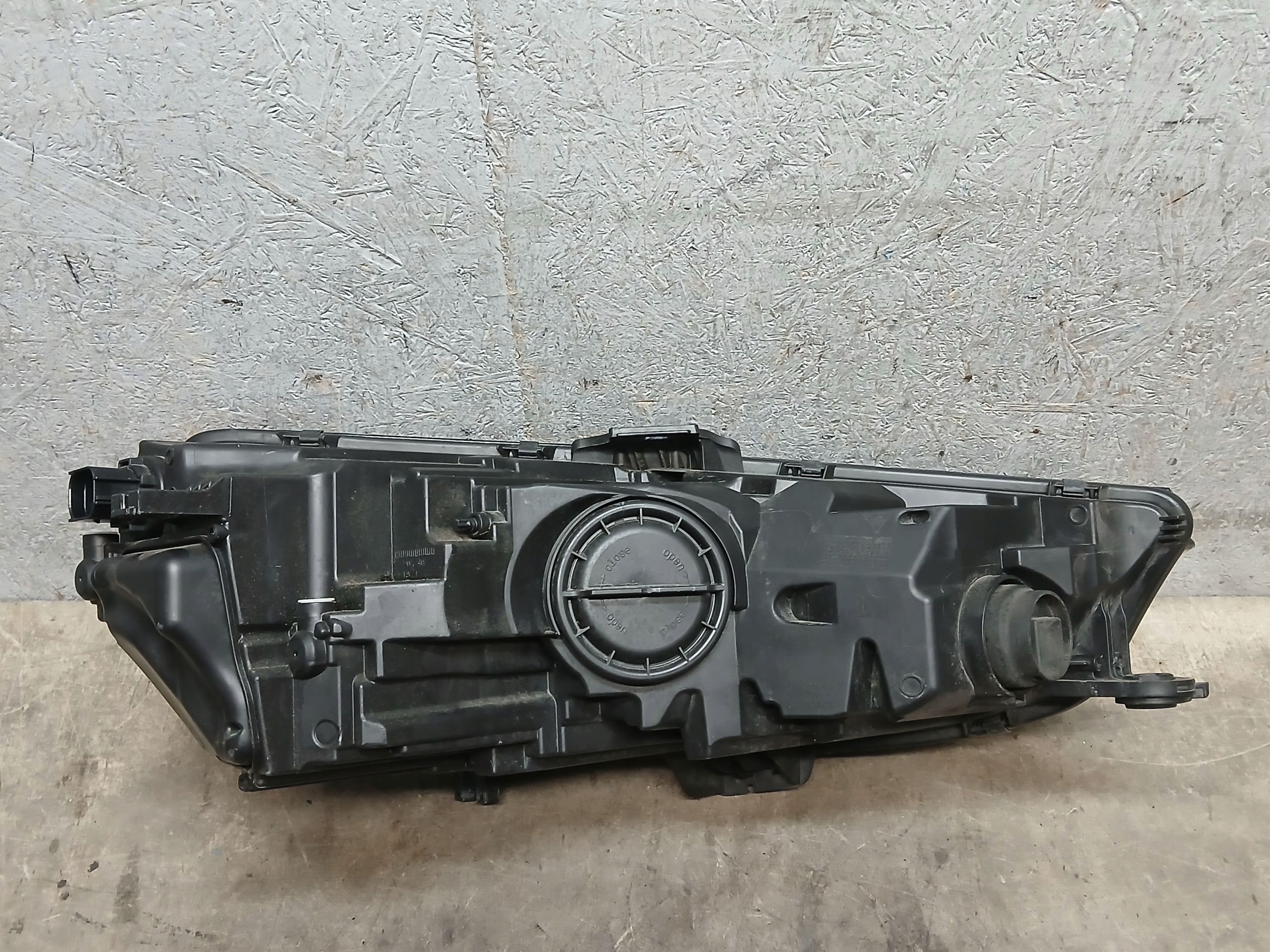 light front left AUDI A4 B9 8W LIFT 19- FULL LED 8W0941011
