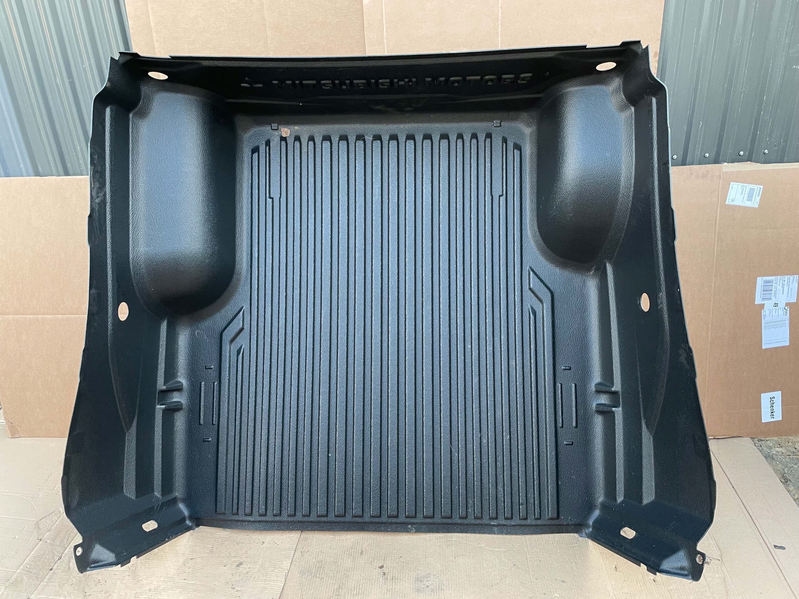 MITSUBISHI L200 WNETRZE PAKI PAKA NOWA ORYGINAŁ