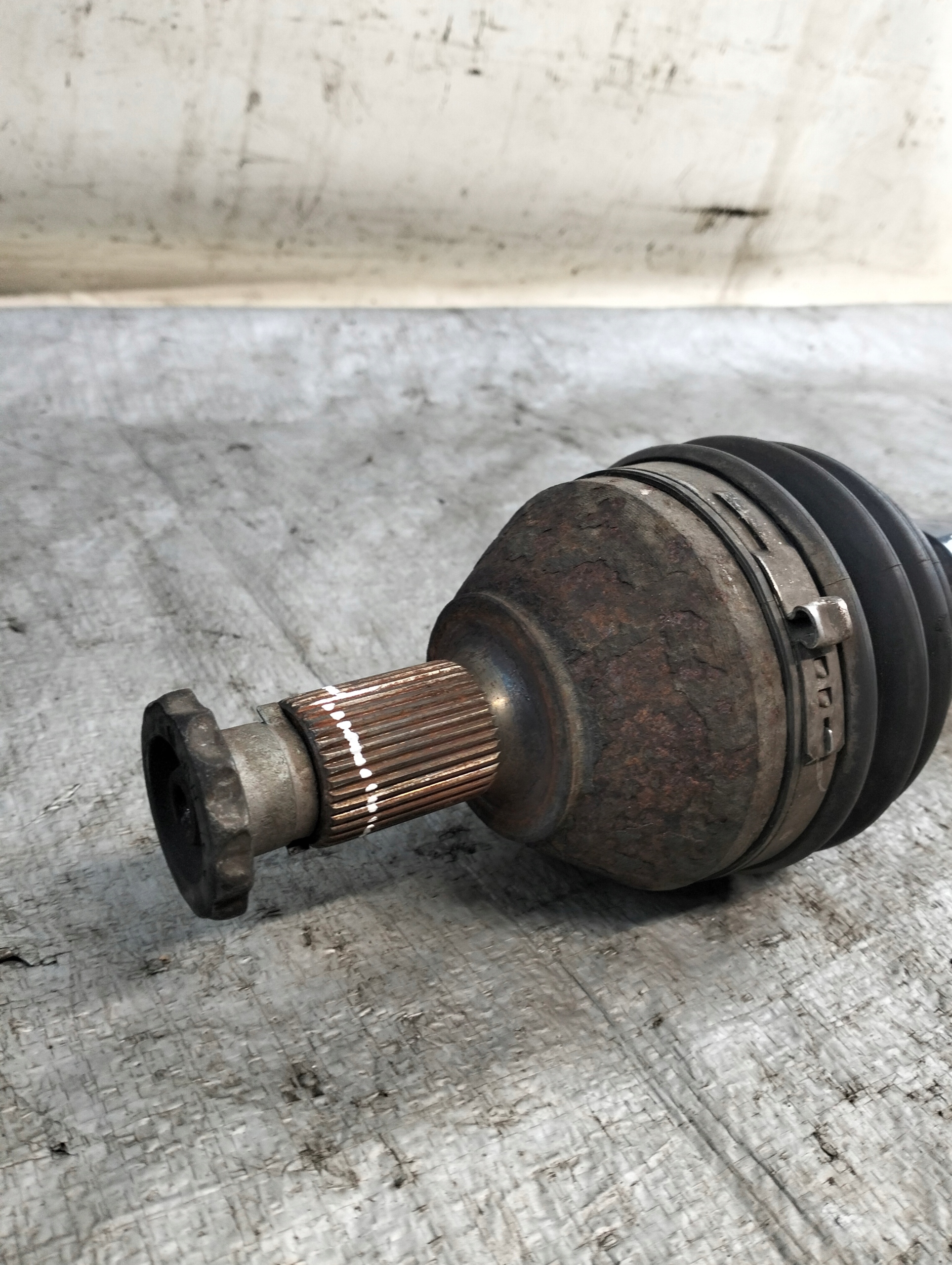 semi-axis right front SKODA RAPID 1.4D 36Z 2015r 6C0407272C