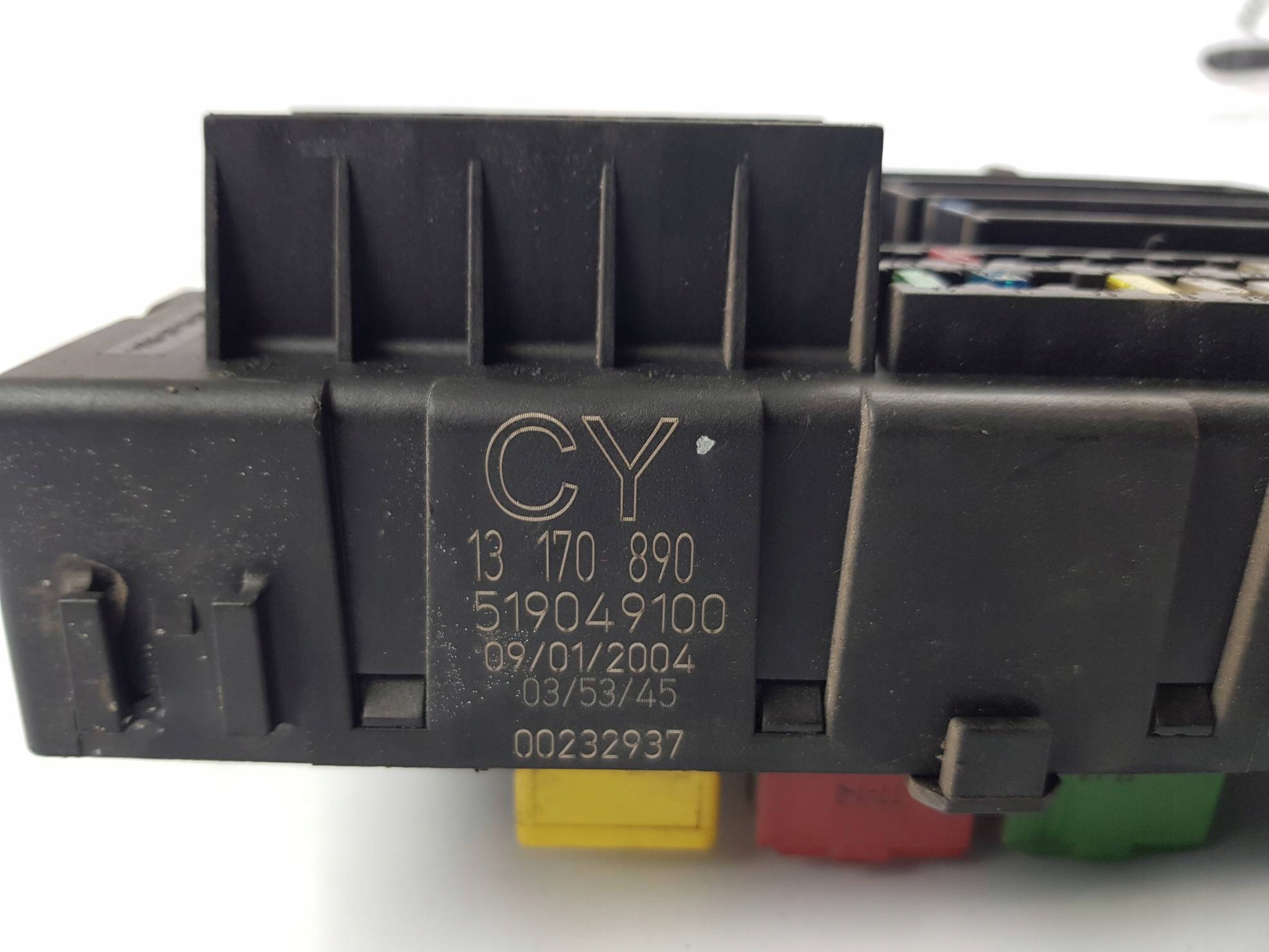Module fusibles 13170890 OPEL VECTRA C