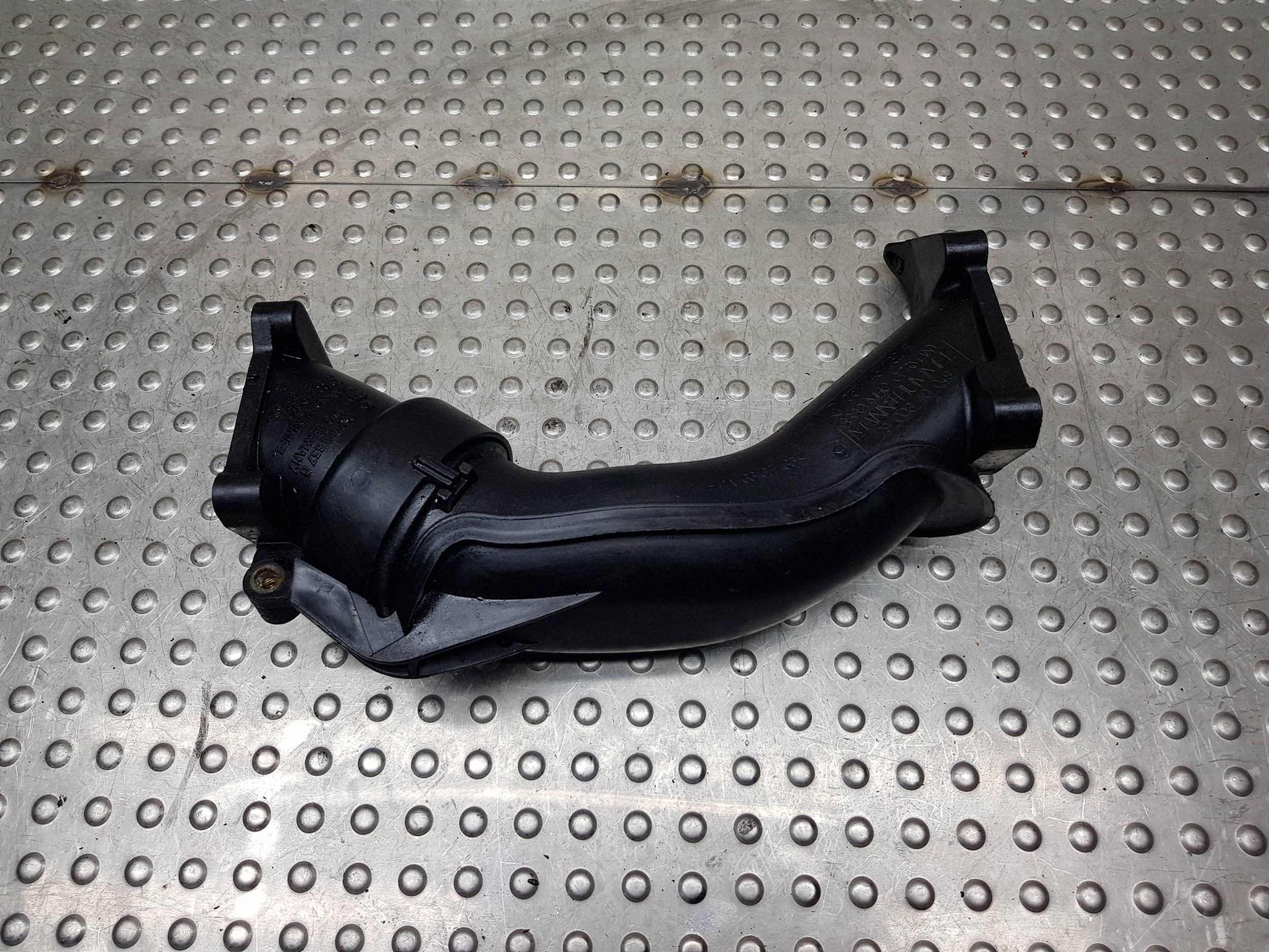 wiring header pipe air hose 057145762E AUDI A8 D3 4.0TDI ASE