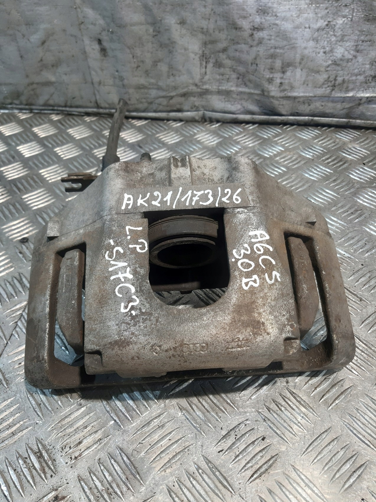 Audi A6 C5 Lift 3.0 V6 caliper brake front left ATE