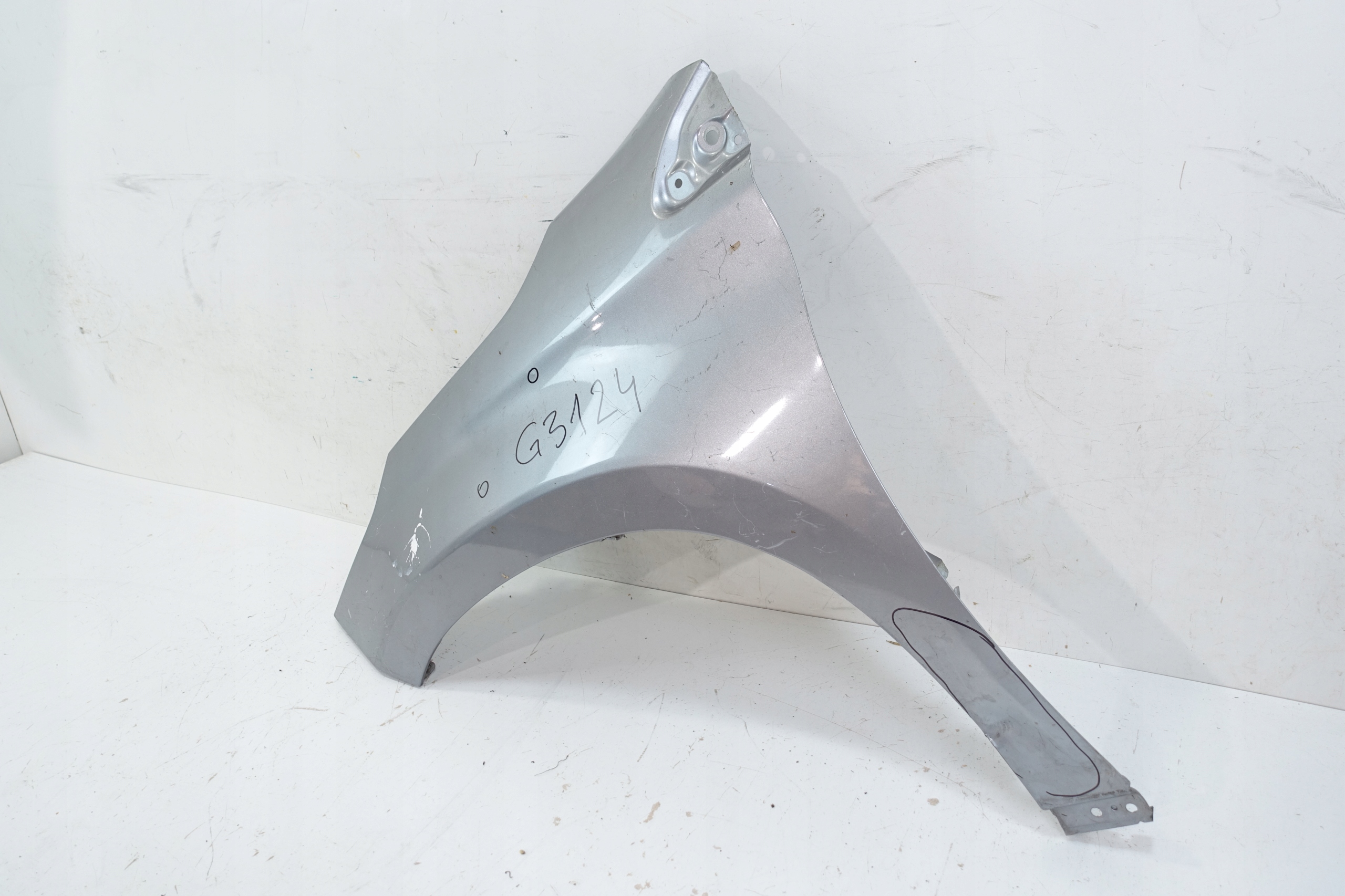 PEUGEOT 2008 and 2013- fender front left front
