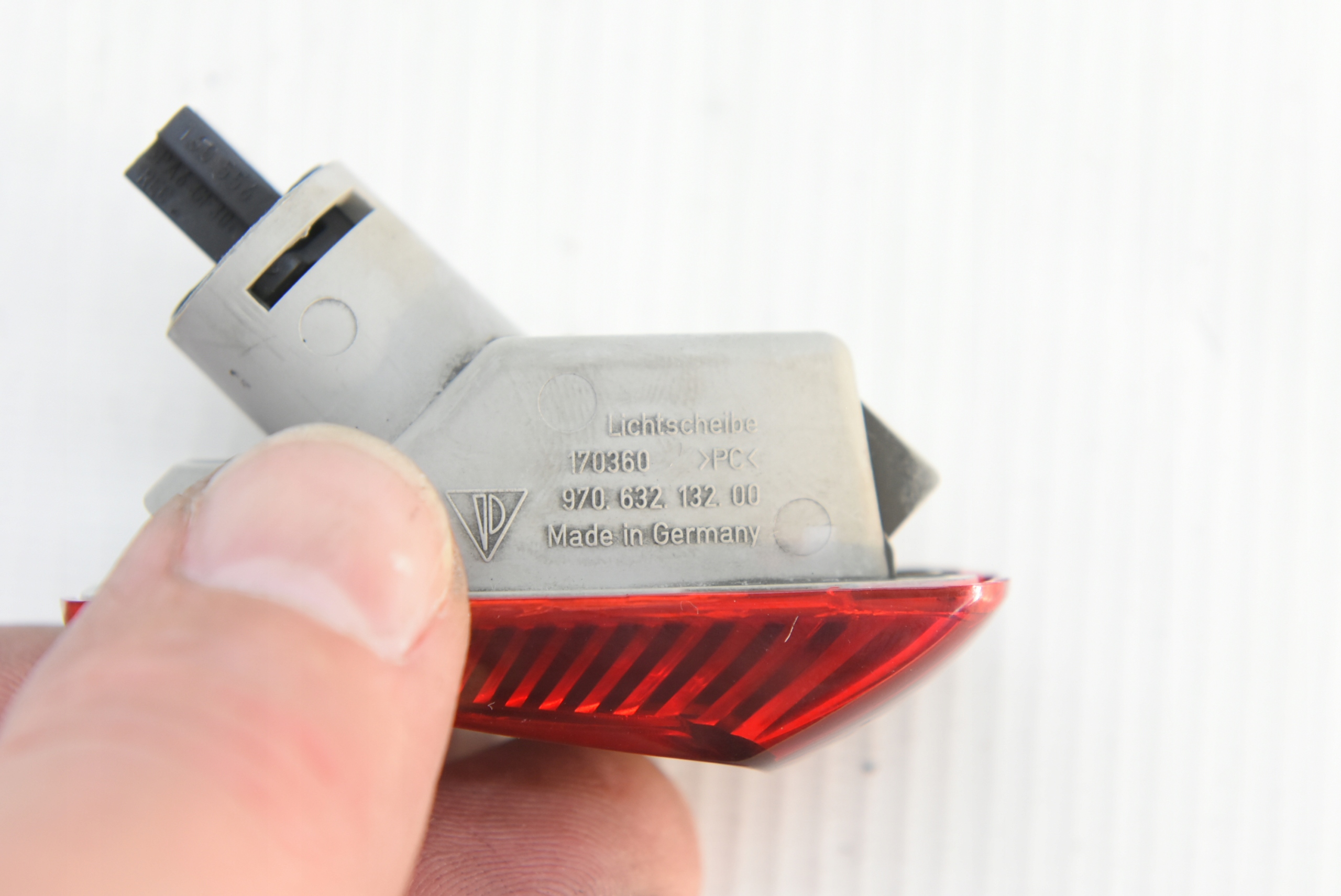 лампочка Двери PORSCHE oe 97063213200