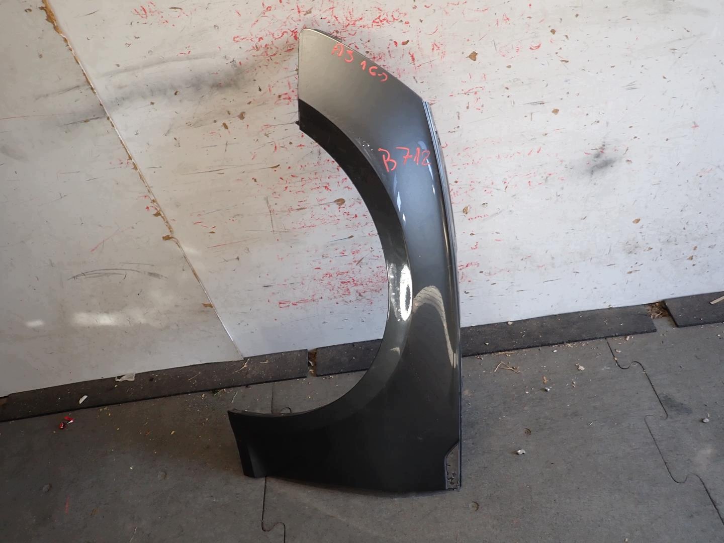 fender front front left AUDI A5 II 2016- 8W