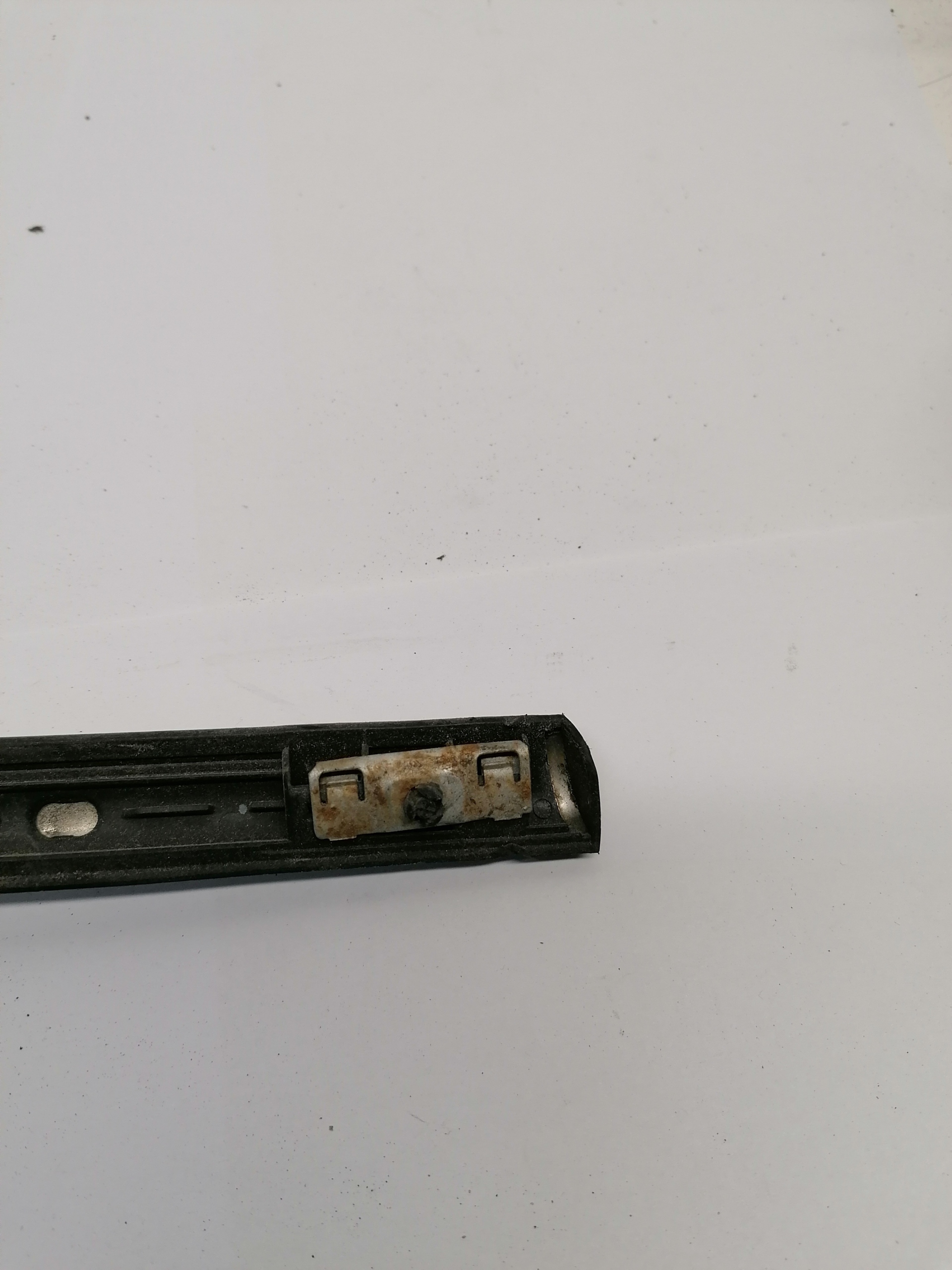 moulding door left front Opel ZAFIRA B 498166255