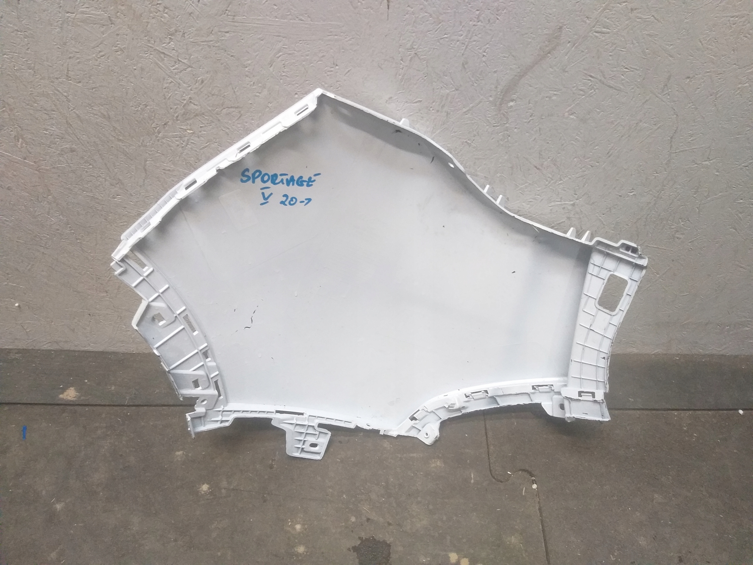 bumper rear part right corner KIA SPORTAGE V 5 20