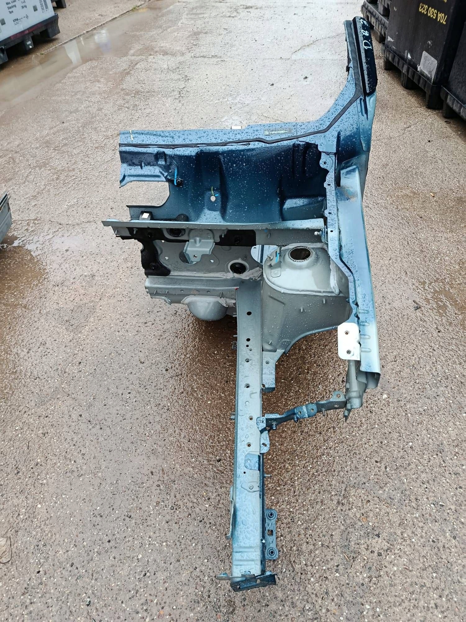 quarter bodywork front side left Dacia Bigster R1310