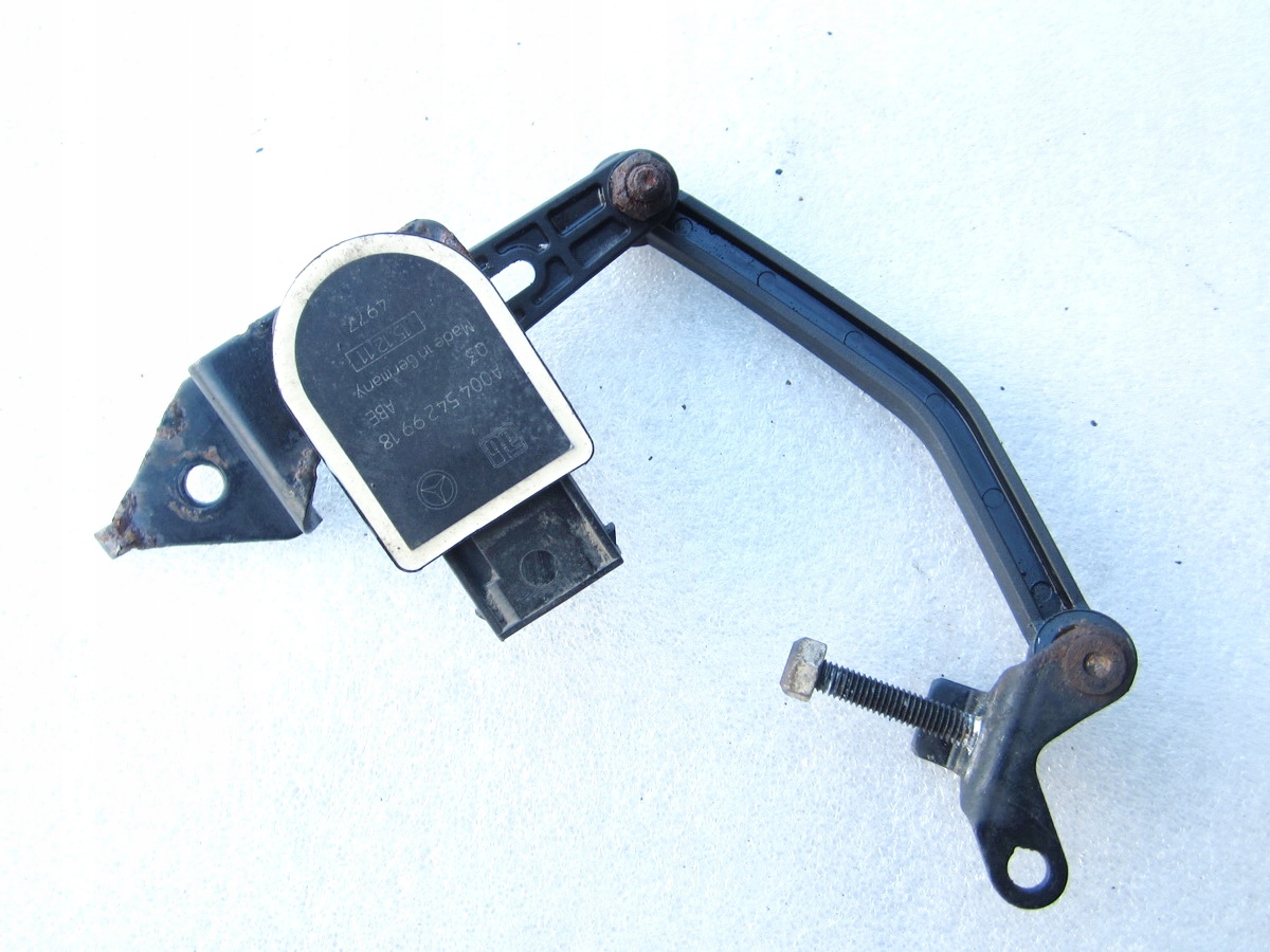 sensor poziomowania front front left Mercedes ML W166