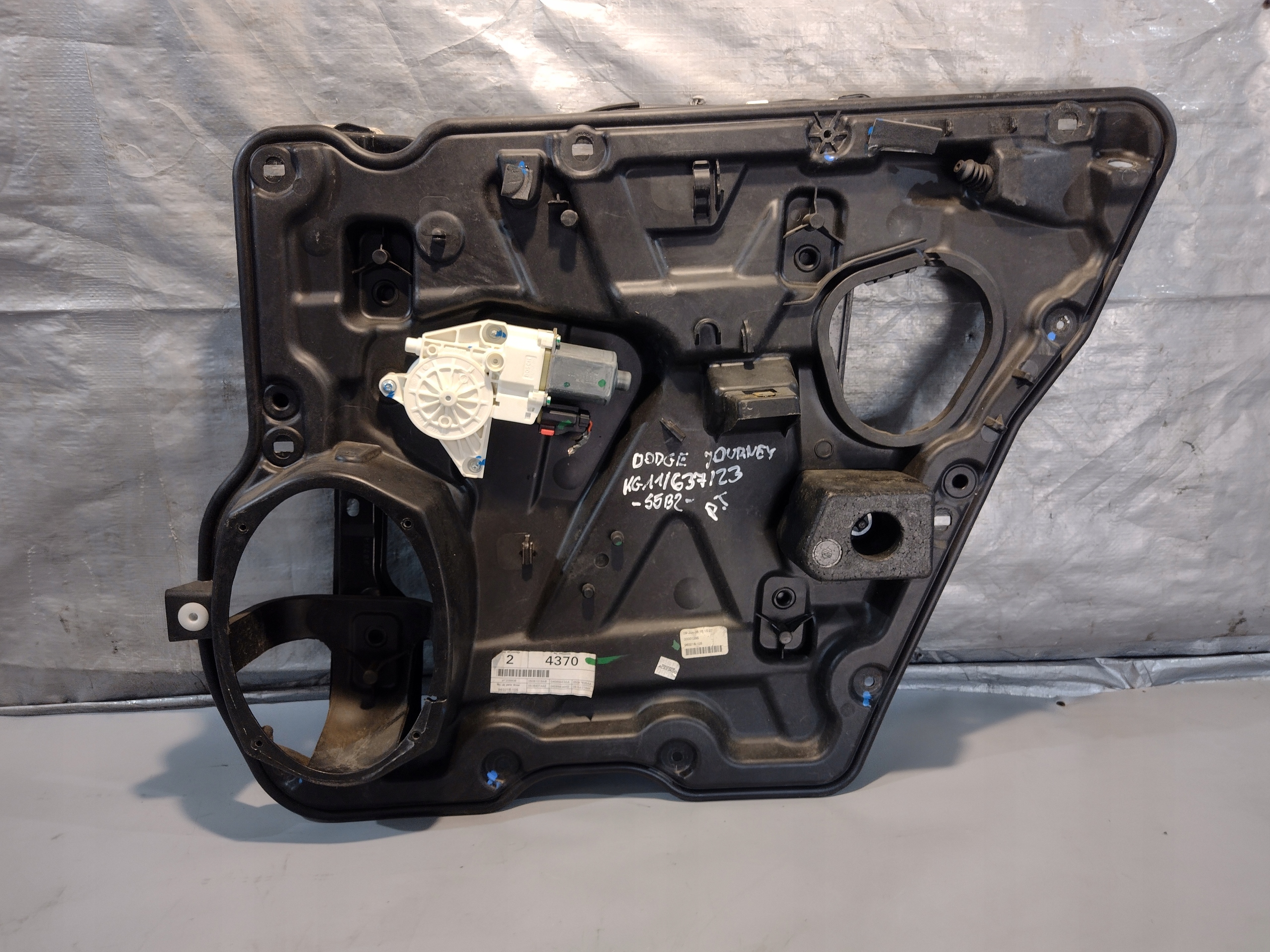 window regulator right rear part Dodge Journey 963218-105