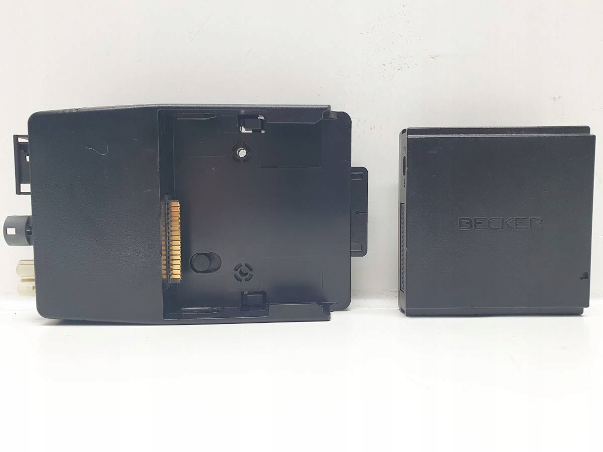 МОДУЛЬ НАВІГАЦІЯ БЕККЕР MERCEDES W176 W246 A1669005715