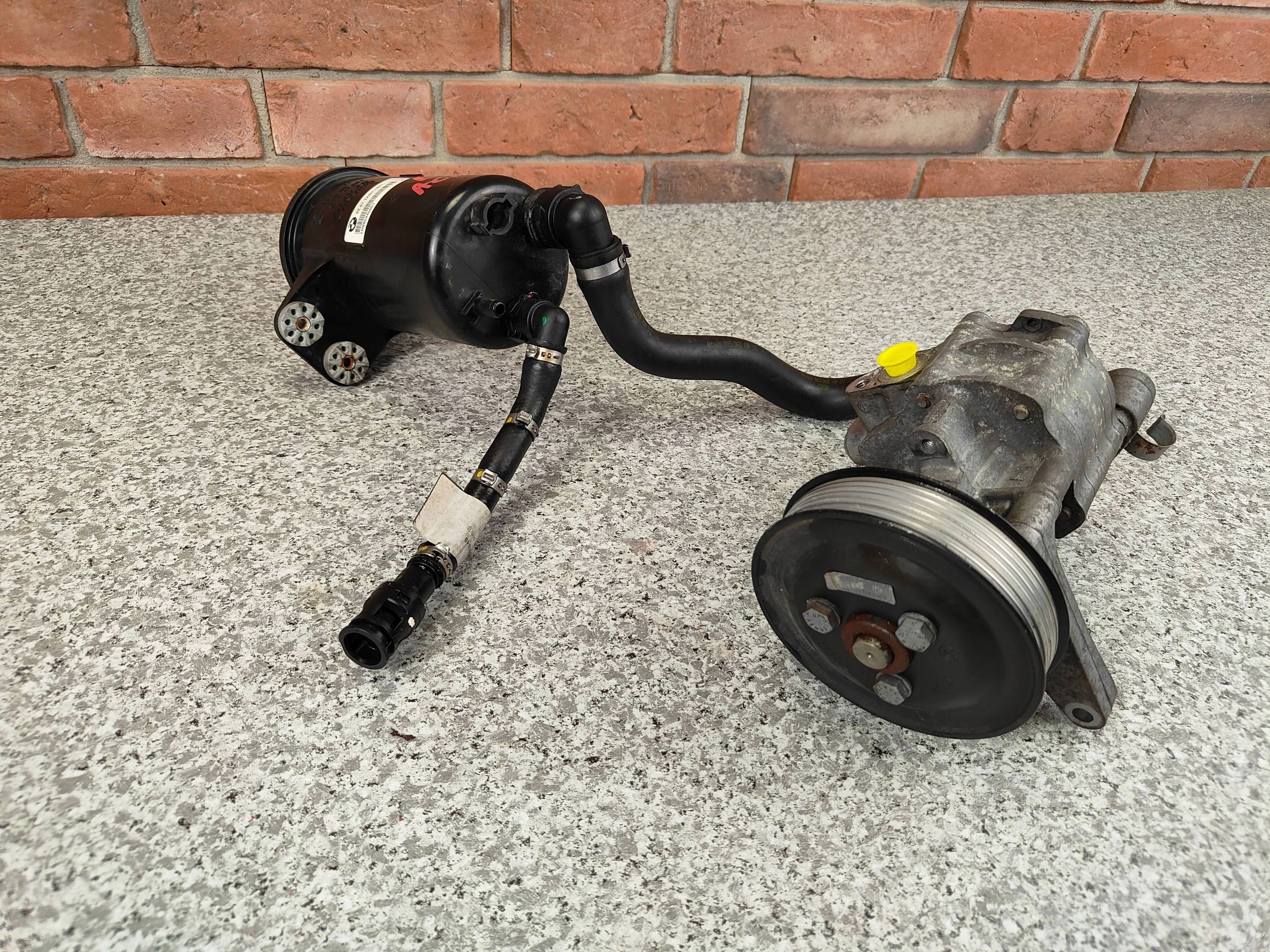 BMW X5 E70 X6 E71 3.0d N57D30A насос гур 6796464