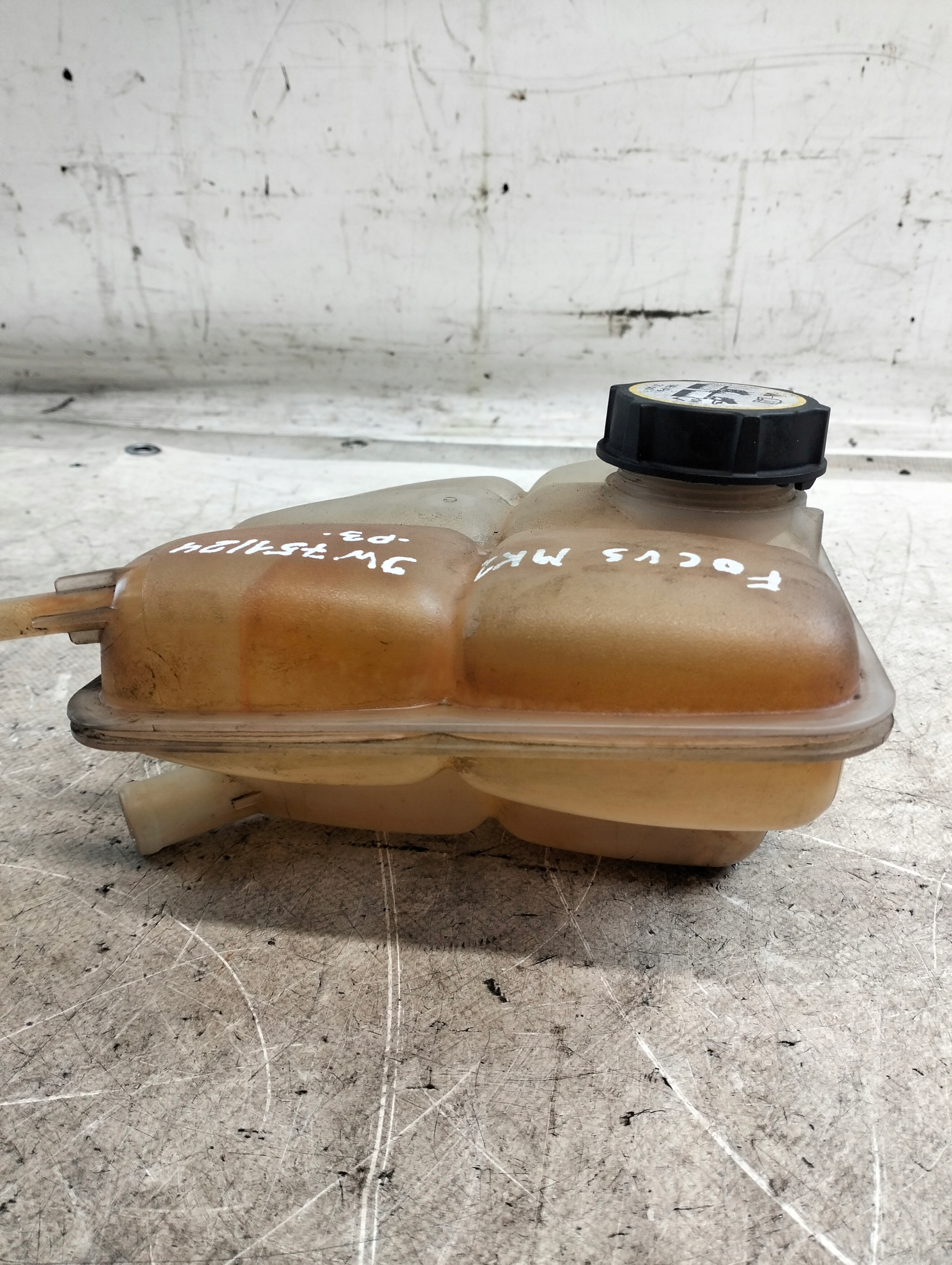 Réservoir eau FORD FOCUS MK2 3M5H8K218AH