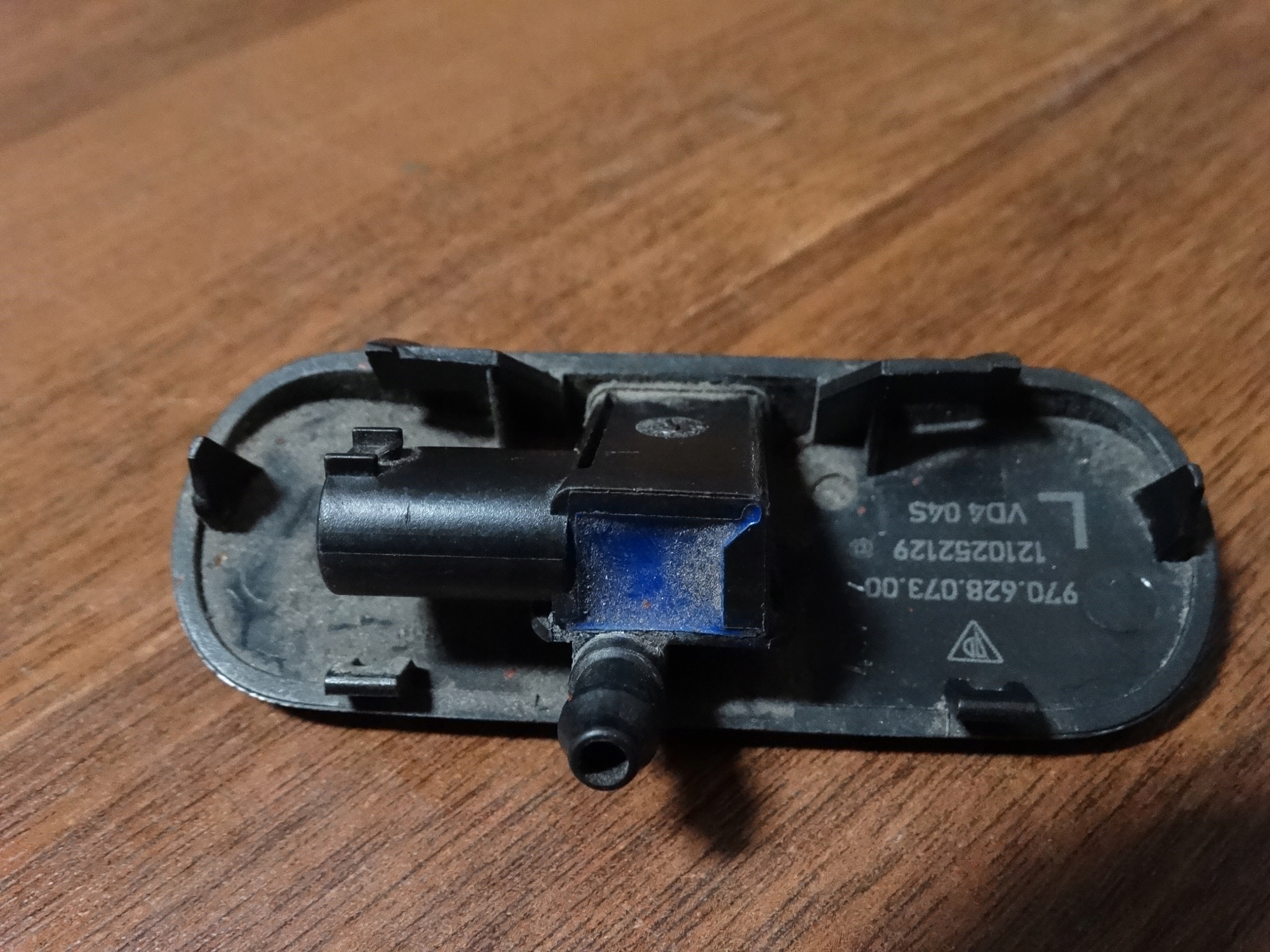 washer bonnets left PORSCHE PANAMERA 970 1