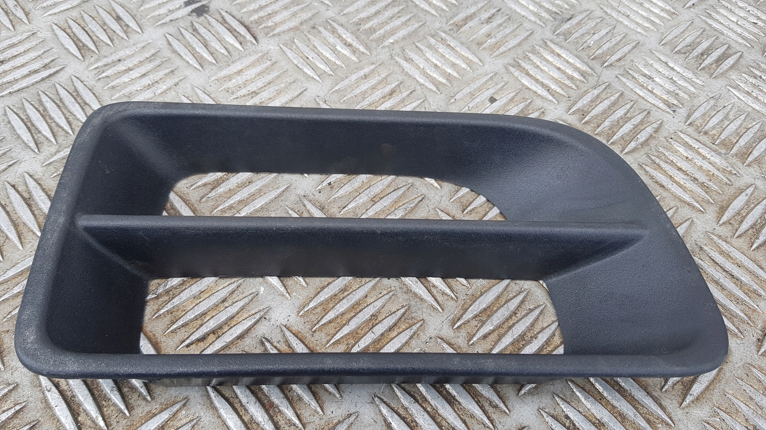 MERCEDES ACTROS MP2 MP3 grid of a bumper right