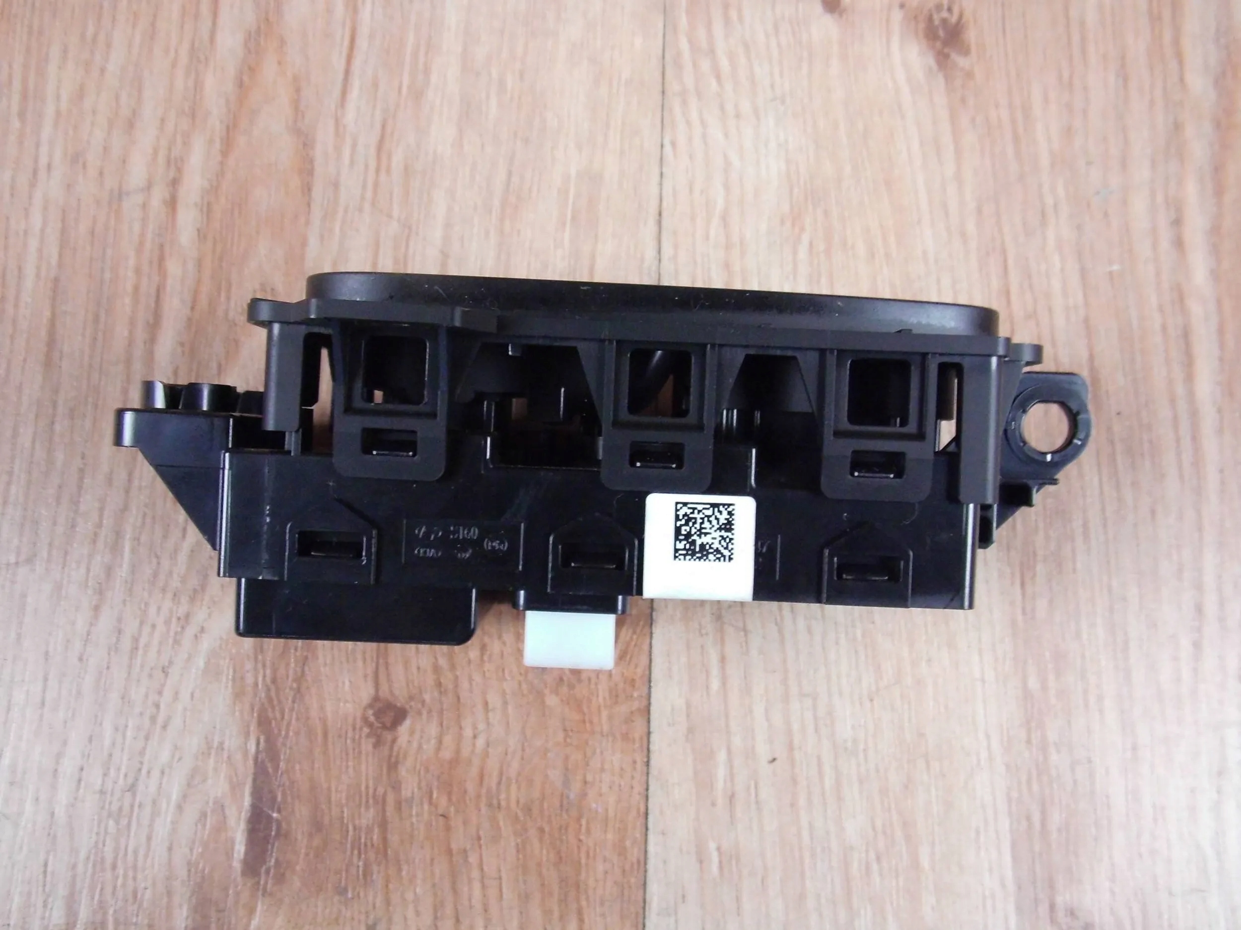KIA Stinger switch windows right front grzania