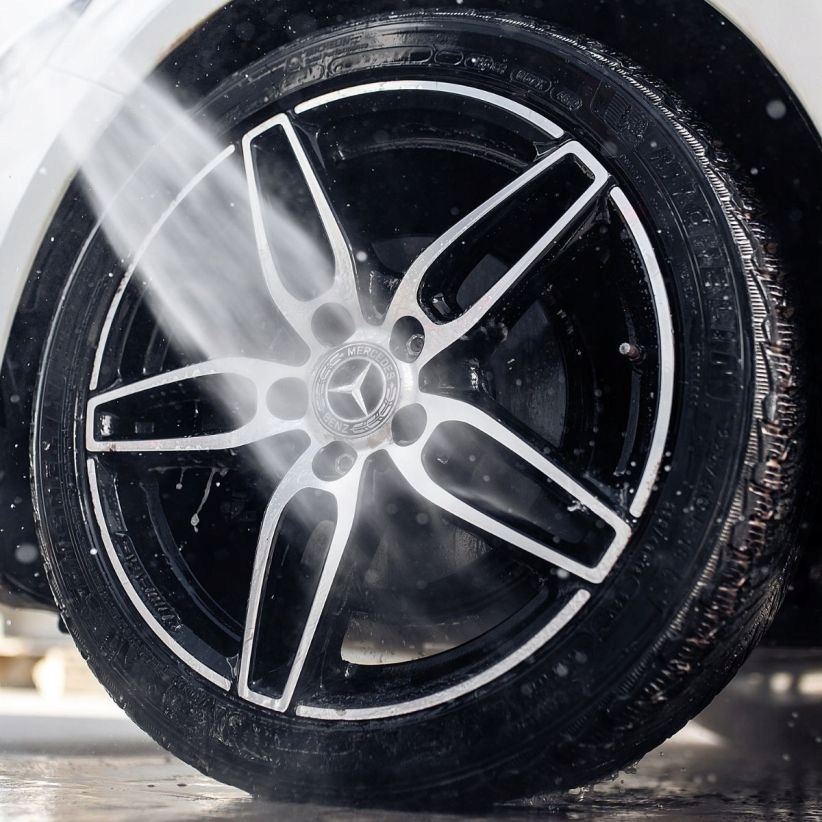 K2 ROTON 700ML PŁYN ŚRODEK PREPARAT DO MYCIA CZYSZCZENIA FELG KRWAWY EFEKT Pojemność opakowania 700 ml