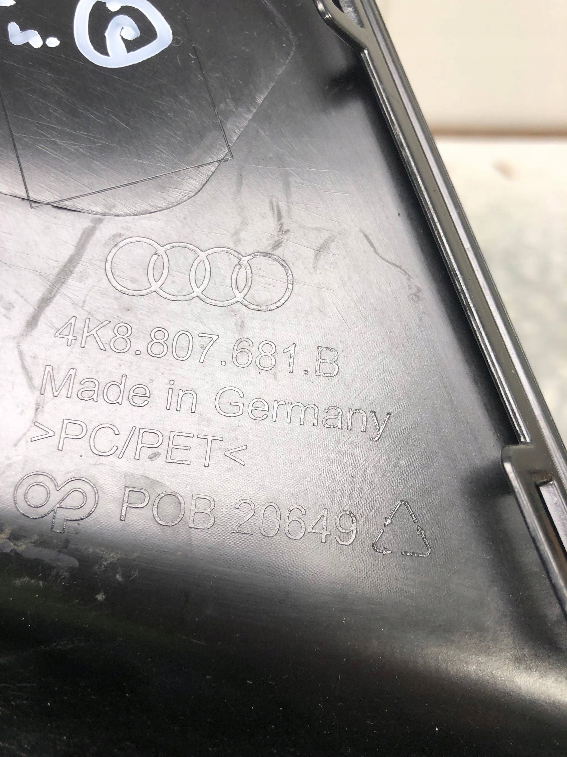 grid of a bumper left front S-LINE AUDI A7 4K8 4K8807681B