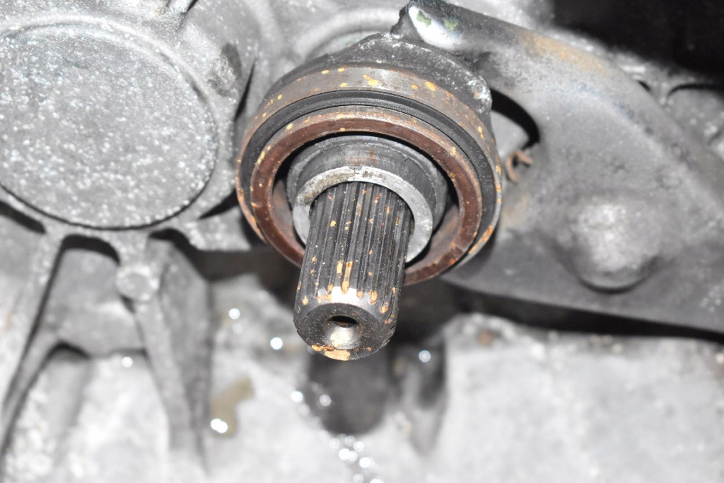 Getriebe TZ73CU KIA CEED 2 II 1.4 16V 100 KM 12-15